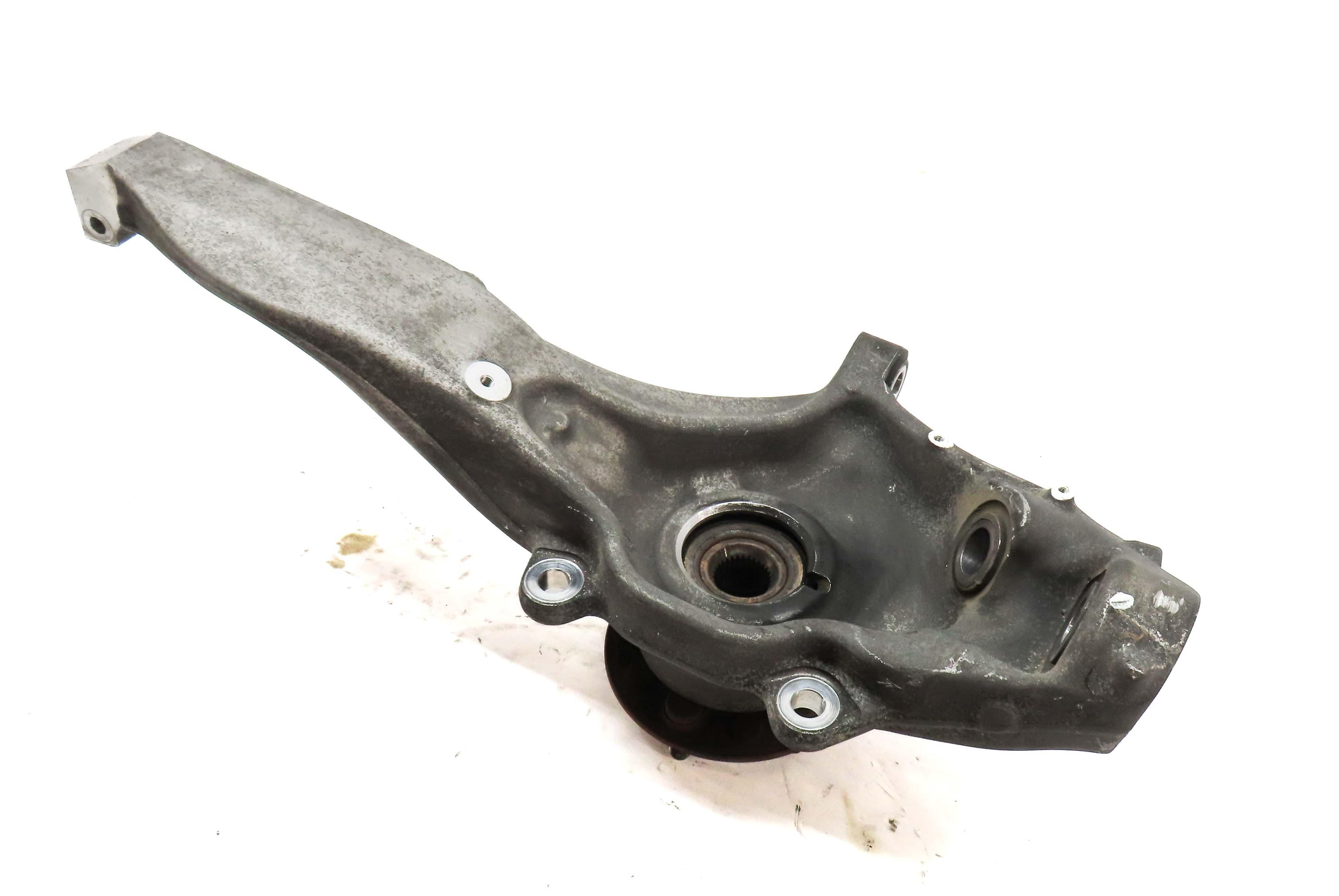 2013-2016 RANGE ROVER (L405) LEFT DRIVER REAR SPINDLE KNUCKLE WHEEL HUB — exact item pictured