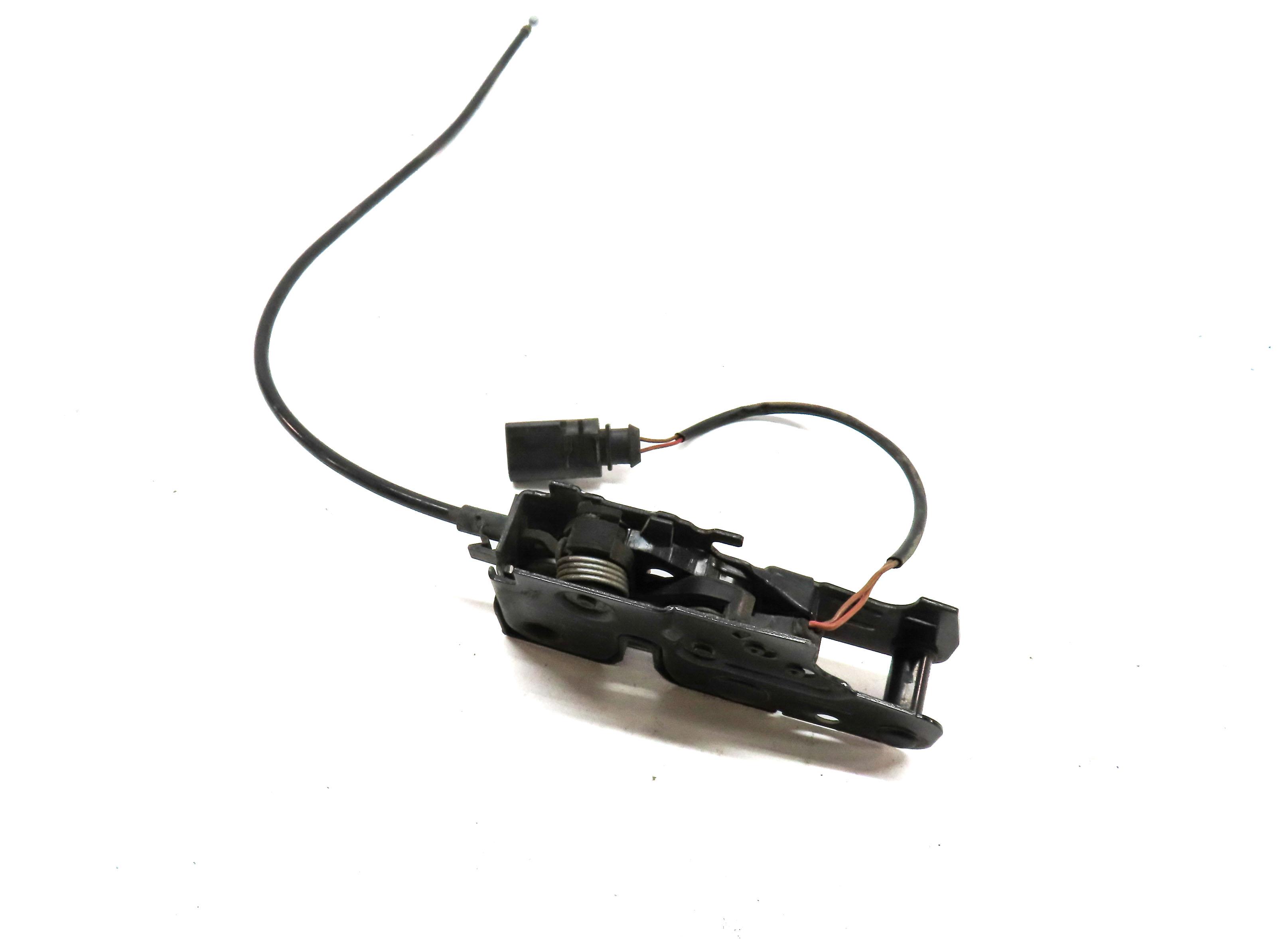 2011 AUDI Q7 (4L) FRONT LOWER HOOD LOCK LATCH STRIKER PLATE 4L0823509 — exact item pictured