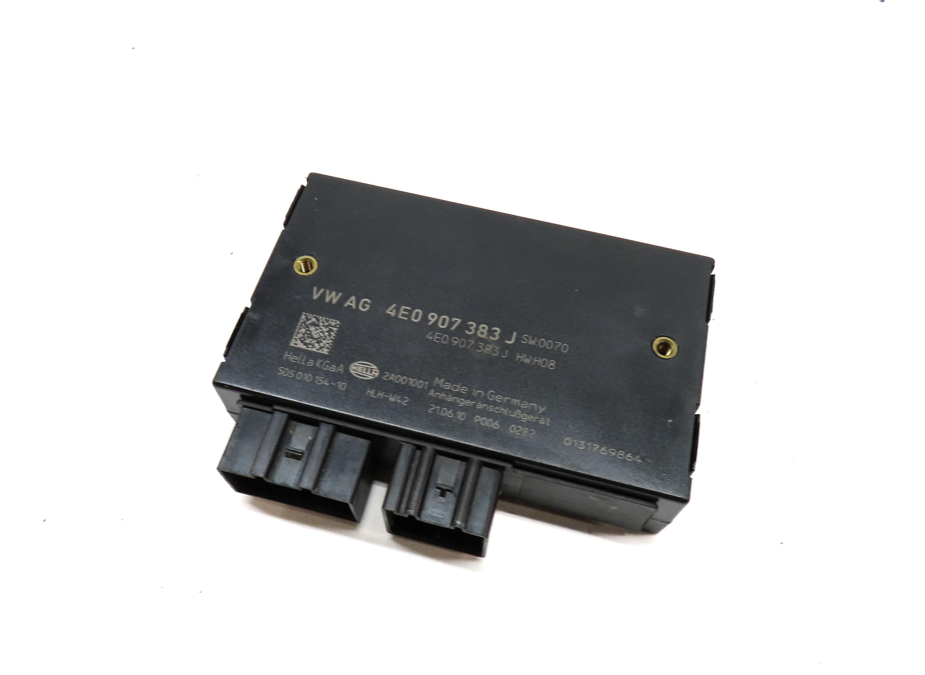 2007-2015 AUDI Q7 (4L) TRAILER HITCH TOW TOWING CONTROL MODULE — exact item pictured