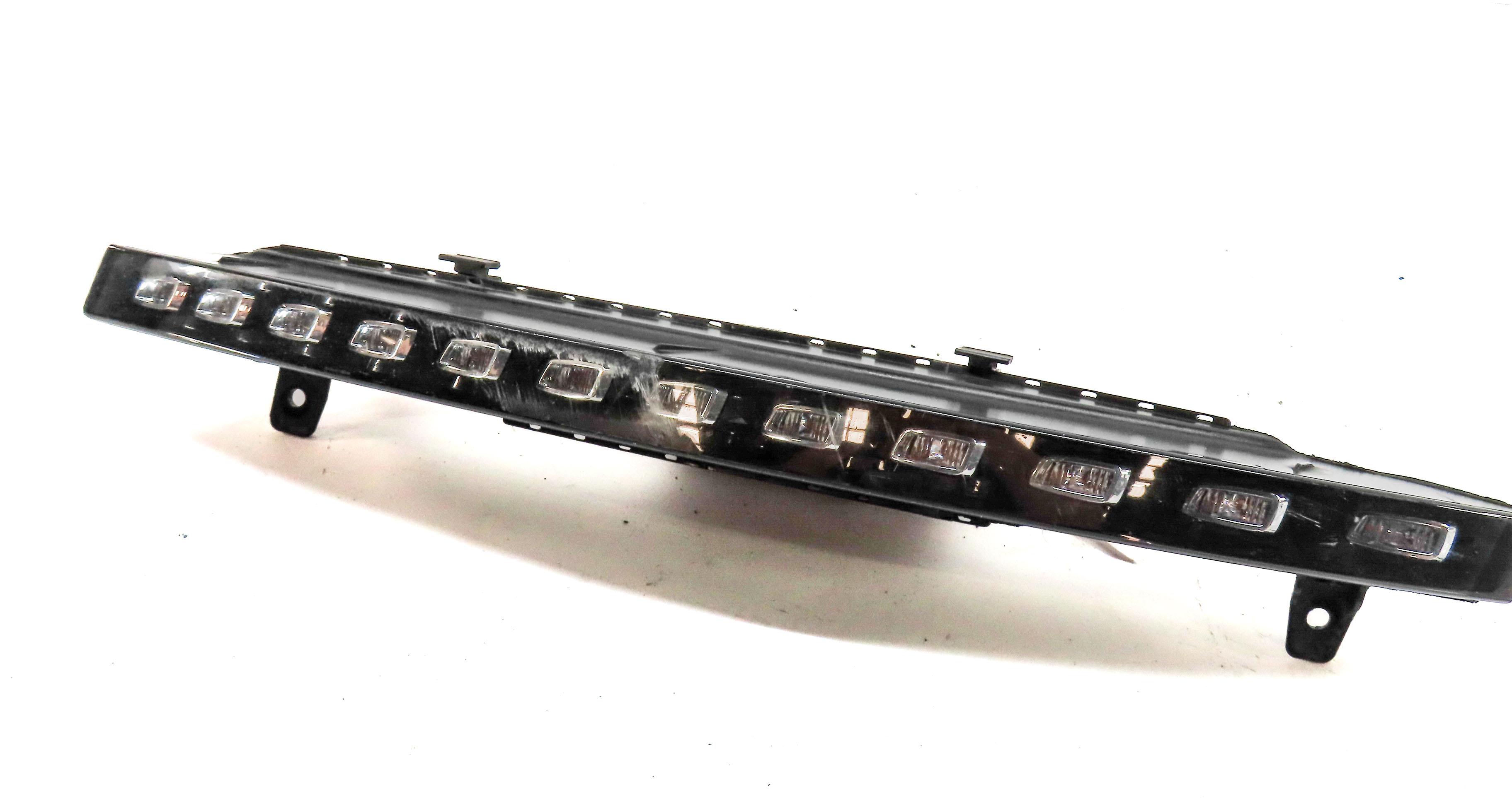 2010-2015 AUDI Q7 (4L) LEFT FRONT DRIVER TURN SIGNAL LED MARKER LIGHT LAMP — exact item pictured