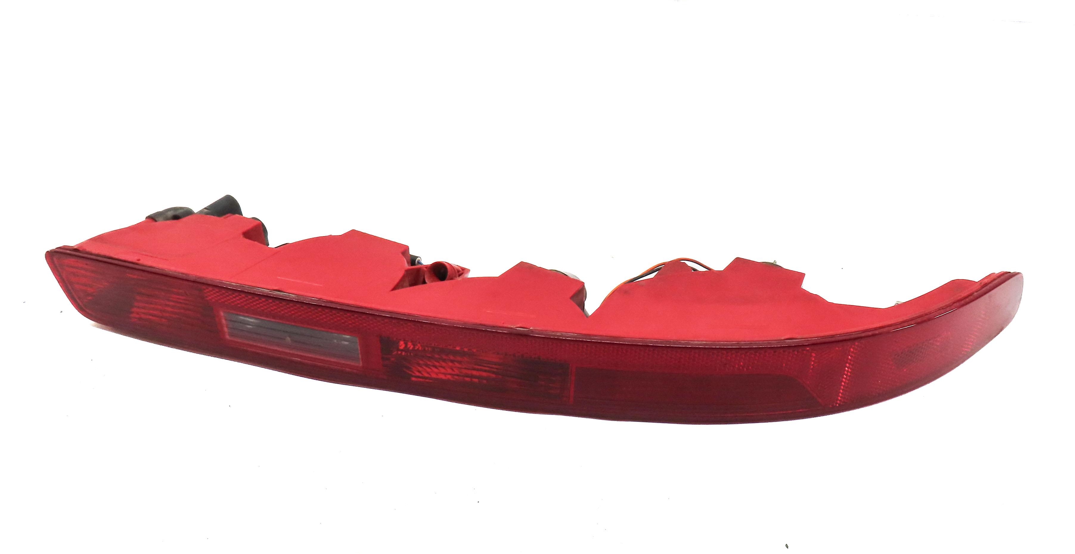 2007-2015 AUDI Q7 (4L) LEFT DRIVER REAR BUMPER LOWER TAILLIGHT LIGHT LAMP — exact item pictured