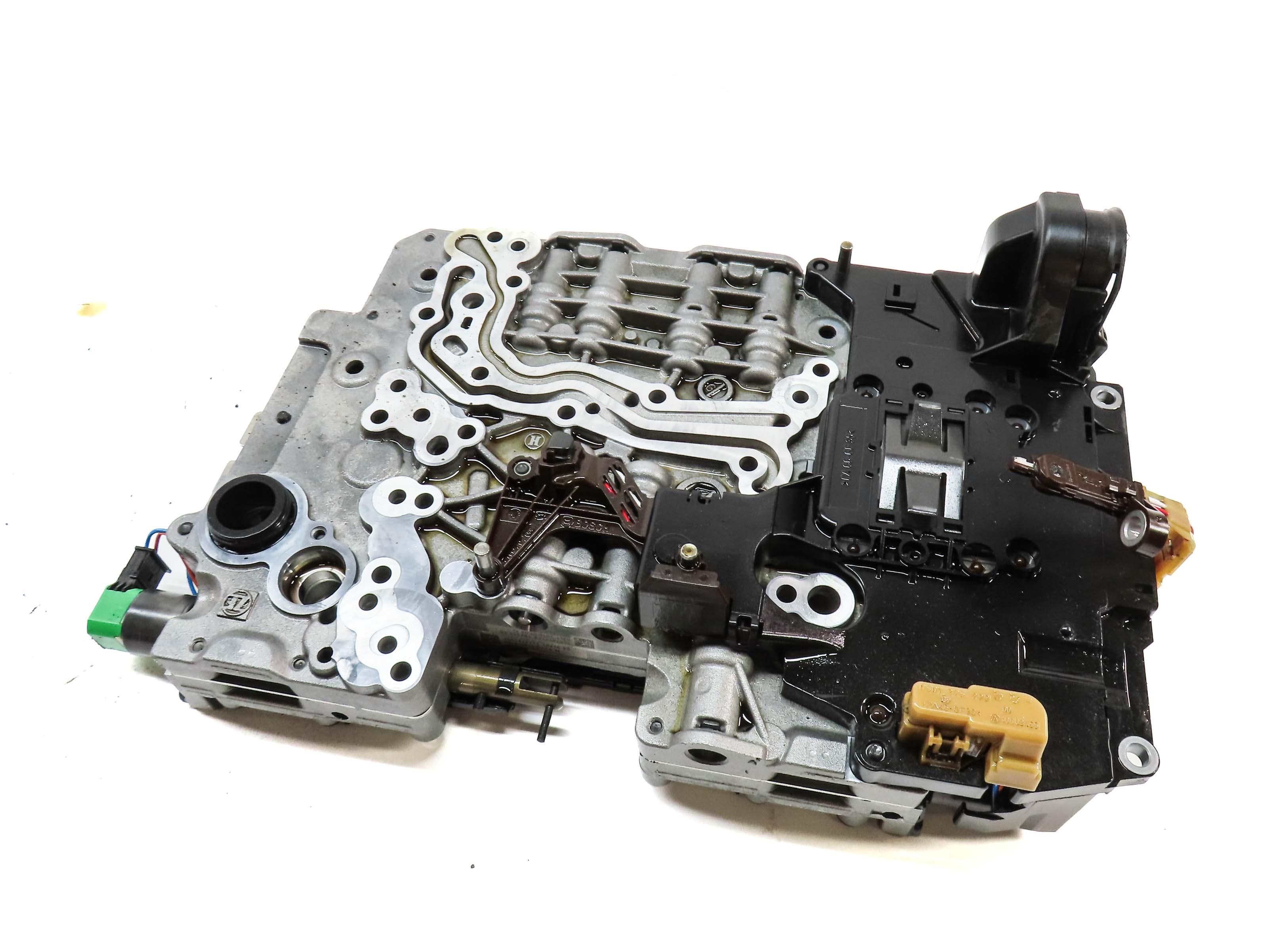 10-11 BMW 535i 535iGT (F07 F10) 3.0L - 8HP-45 AUTOMATIC TRANSMISSION VALVE BODY — exact item pictured