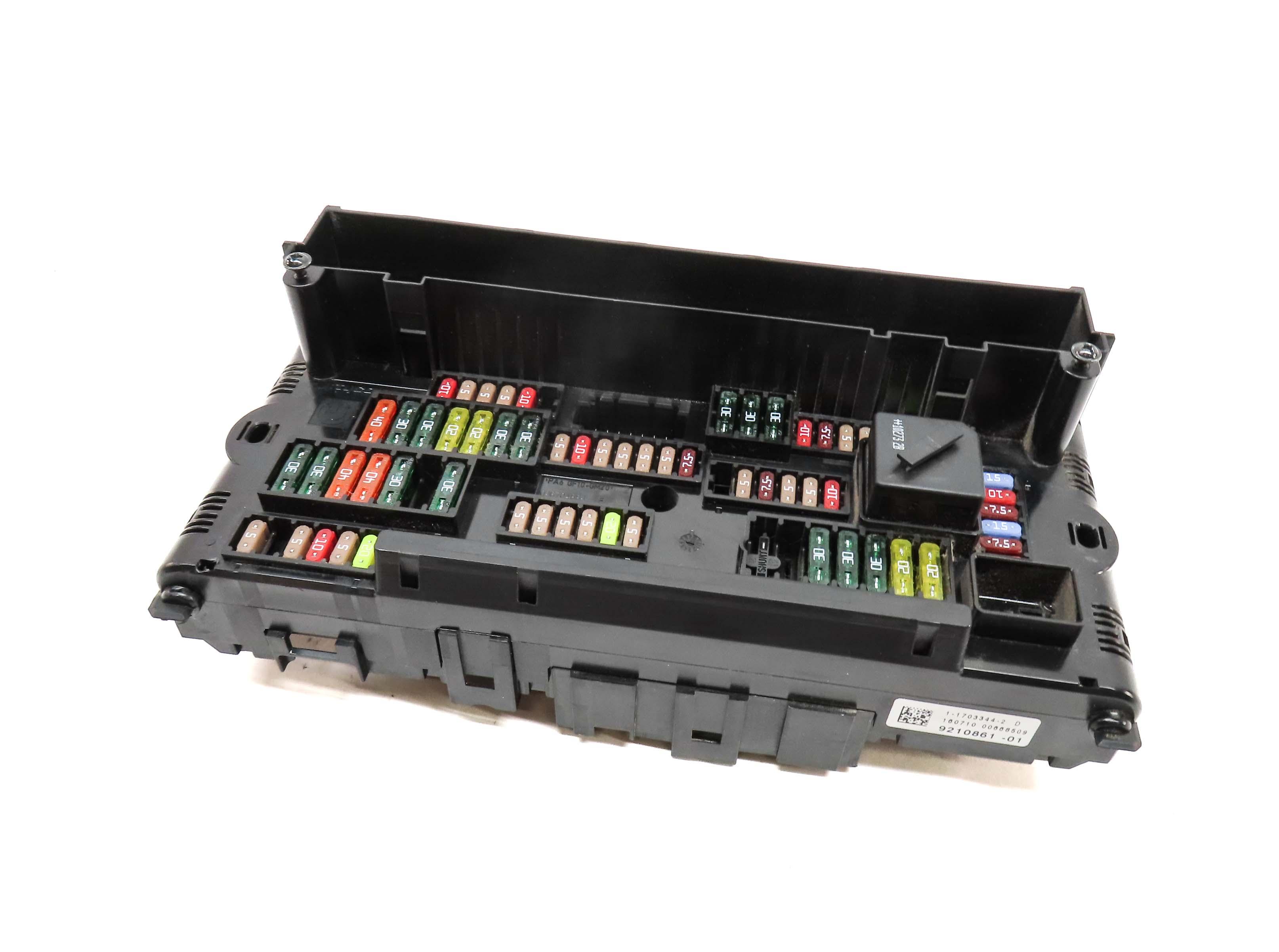 2011 BMW 535i SEDAN (F10) FRONT POWER DISTRIBUTION RELAY FUSE BOX 9210861 — exact item pictured