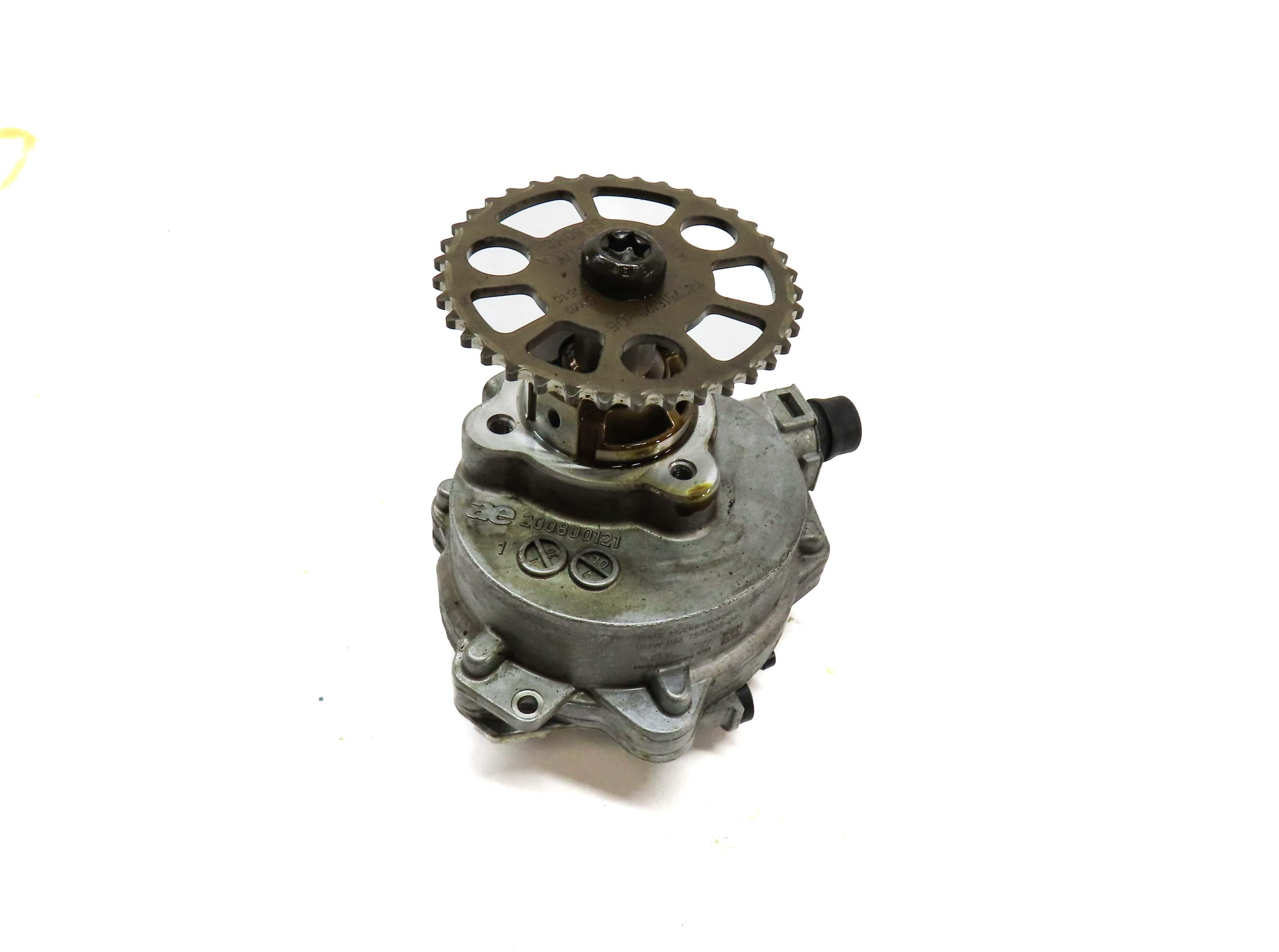 10-12 BMW 135i 335i 535i 640i X3 X5 X6 (E87 E90 E70) 3.0L N55 BRAKE VACUUM PUMP — exact item pictured