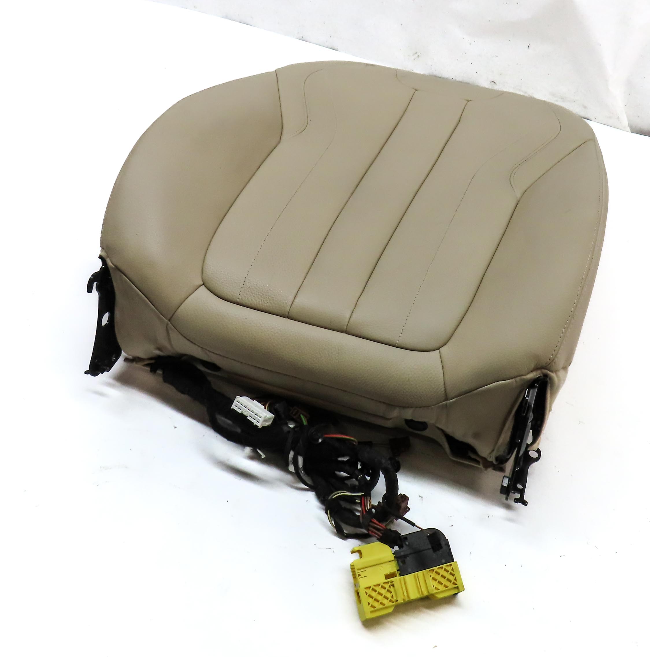 2015 BMW X5 (F15) FRONT RIGHT PASSENGER UPPER SEAT CUSHION (Beige) — exact item pictured