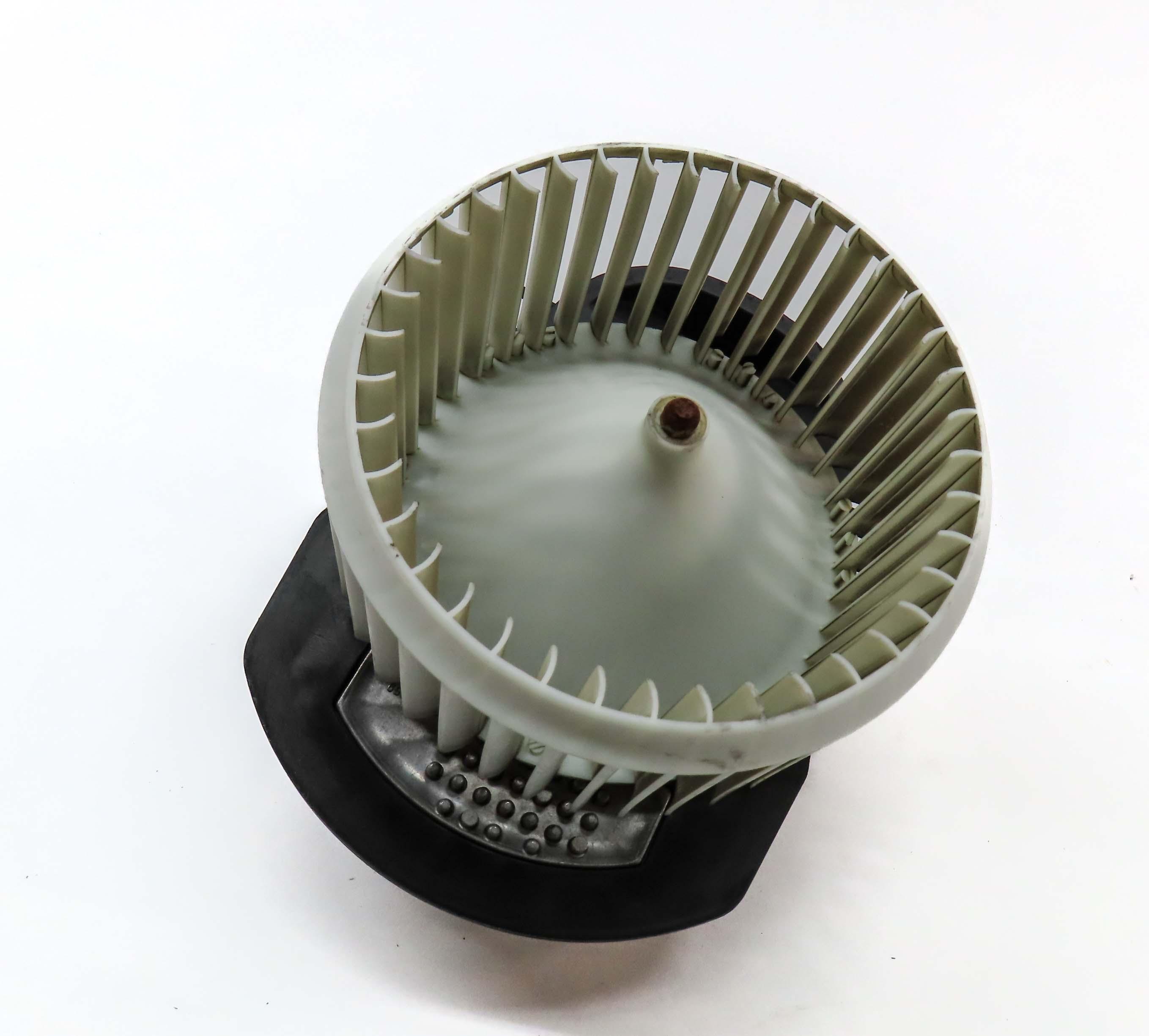 12-19 BMW 328i 330i 335i 428i 435i M3 M4 (F30 F31 F32) HEATER A/C BLOWER MOTOR — exact item pictured