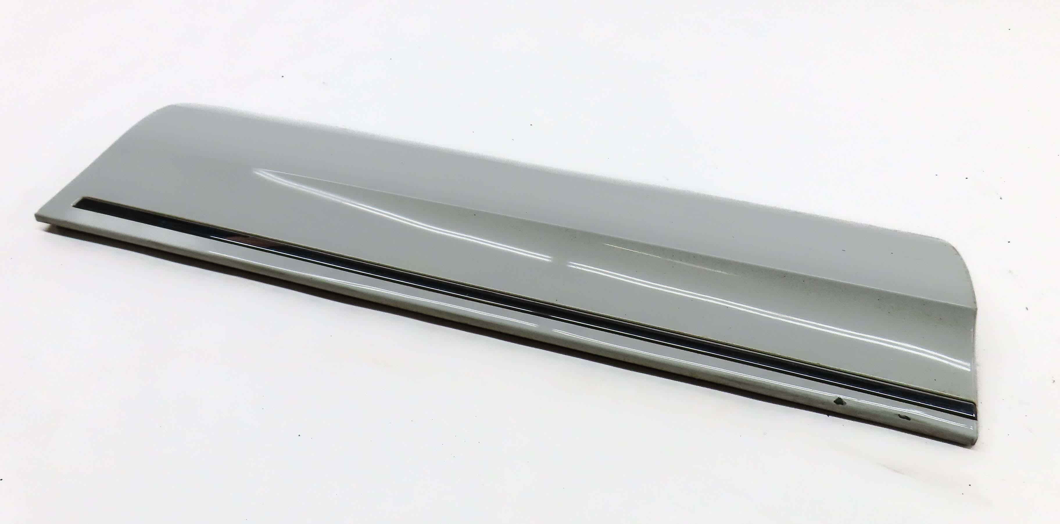 2014 AUDI Q7 (4L) REAR LEFT LOWER DOOR TRIM MOULDING PANEL (CARRARA WHITE) — exact item pictured