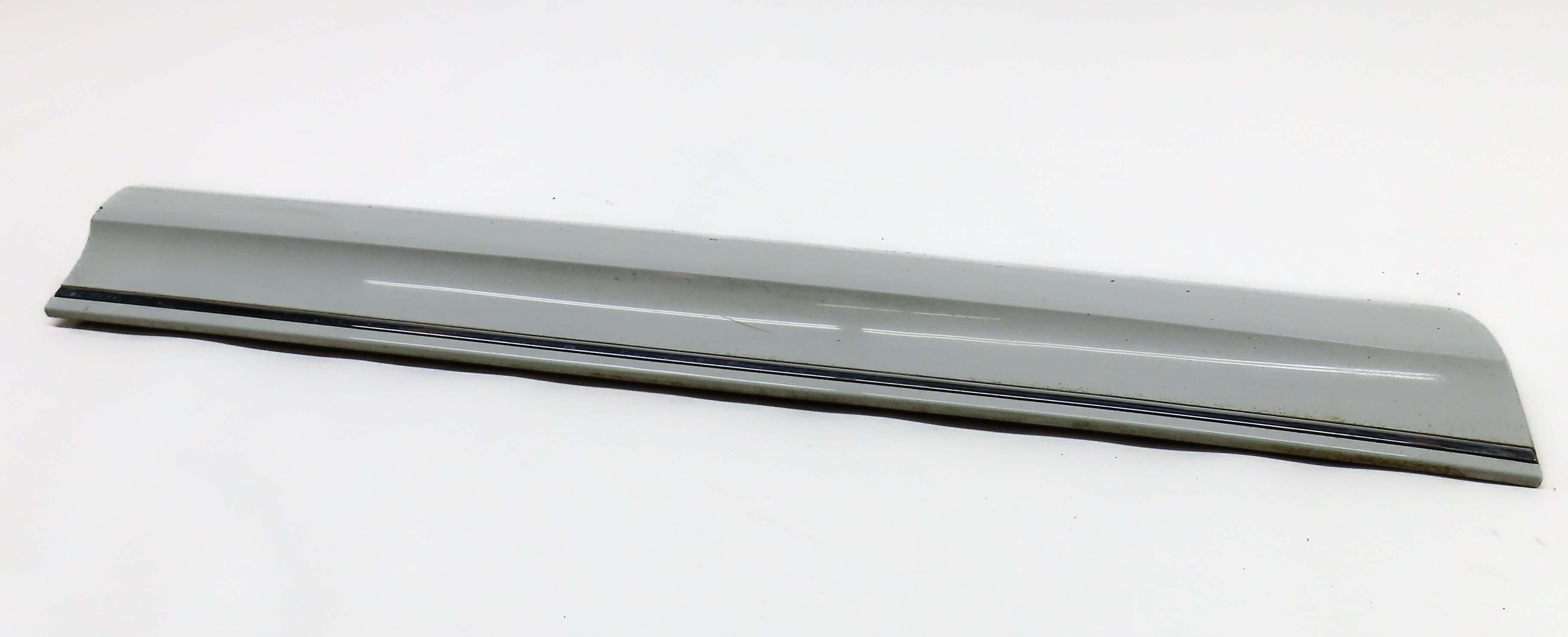 2014 AUDI Q7 4L FRONT LEFT DRIVER DOOR LOWER TRIM MOULDING PANEL (CARRARA WHITE) — exact item pictured