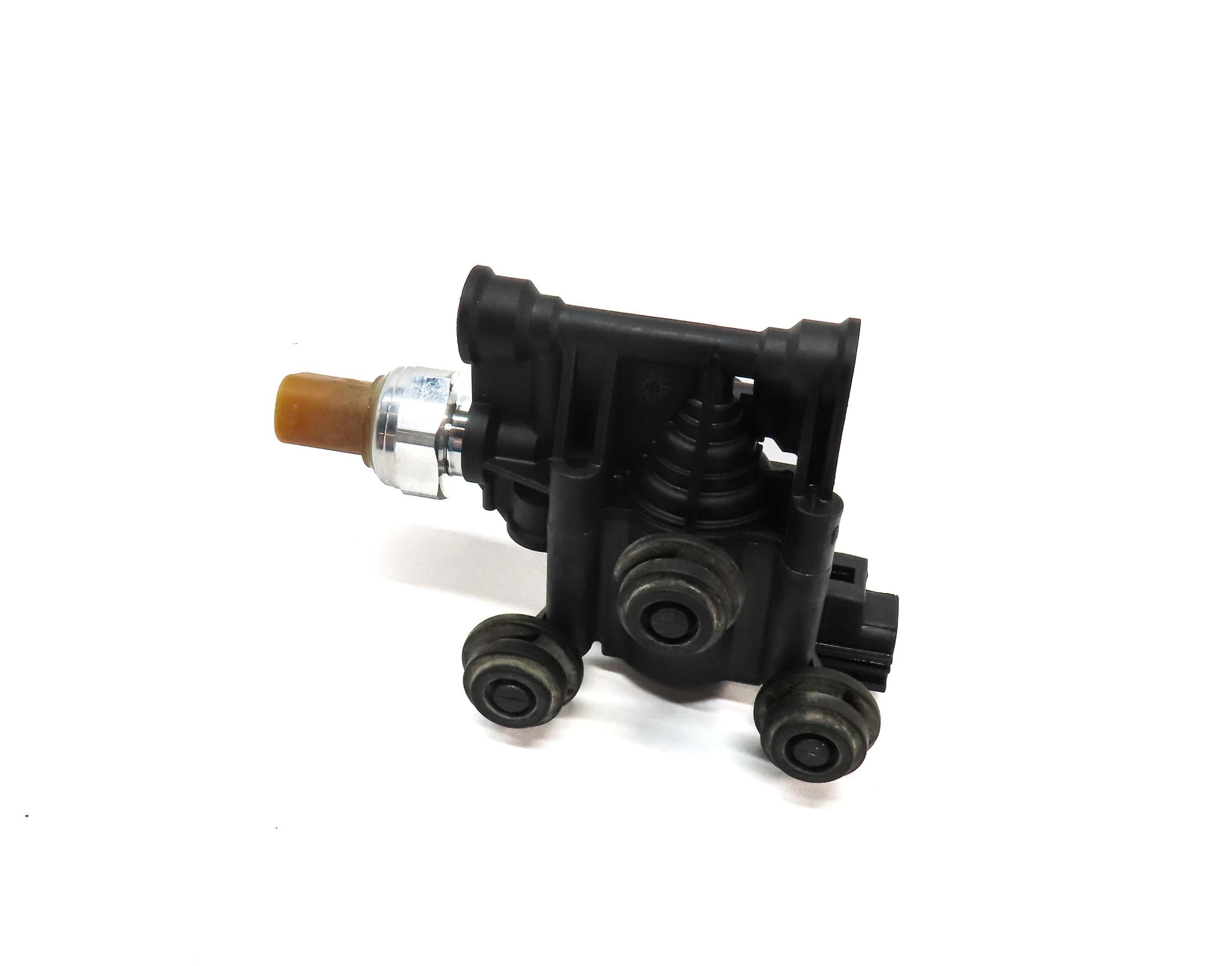 2006 LAND RANGE ROVER (L322) AIR SUSPENSION TRANSFER RELIEF VALVE RVH500070 — exact item pictured