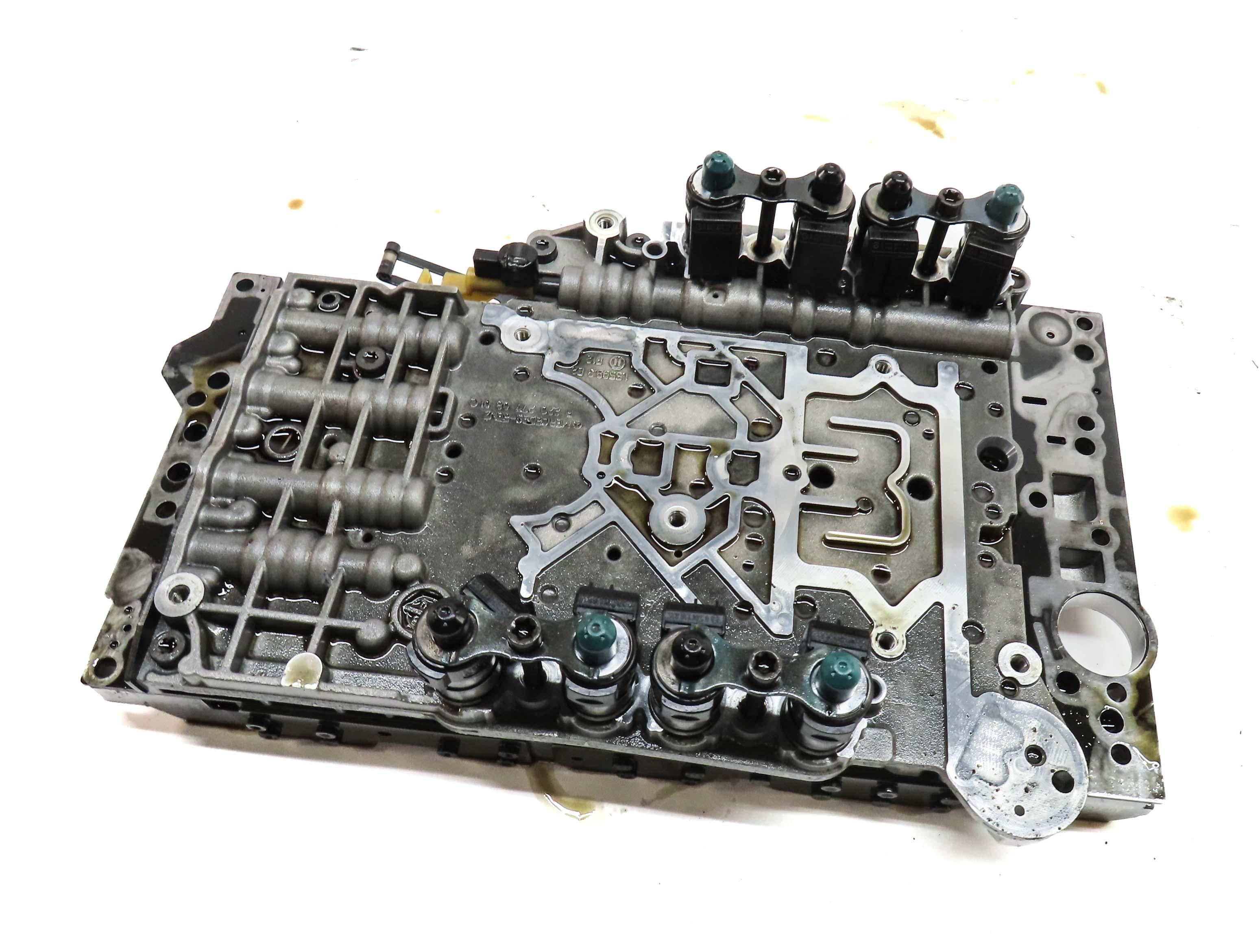 09-11 MB C300 (W204) AWD 4MATIC 272.9 A/T TRANSMISSION VALVE BODY w/o CONDUCTOR — exact item pictured