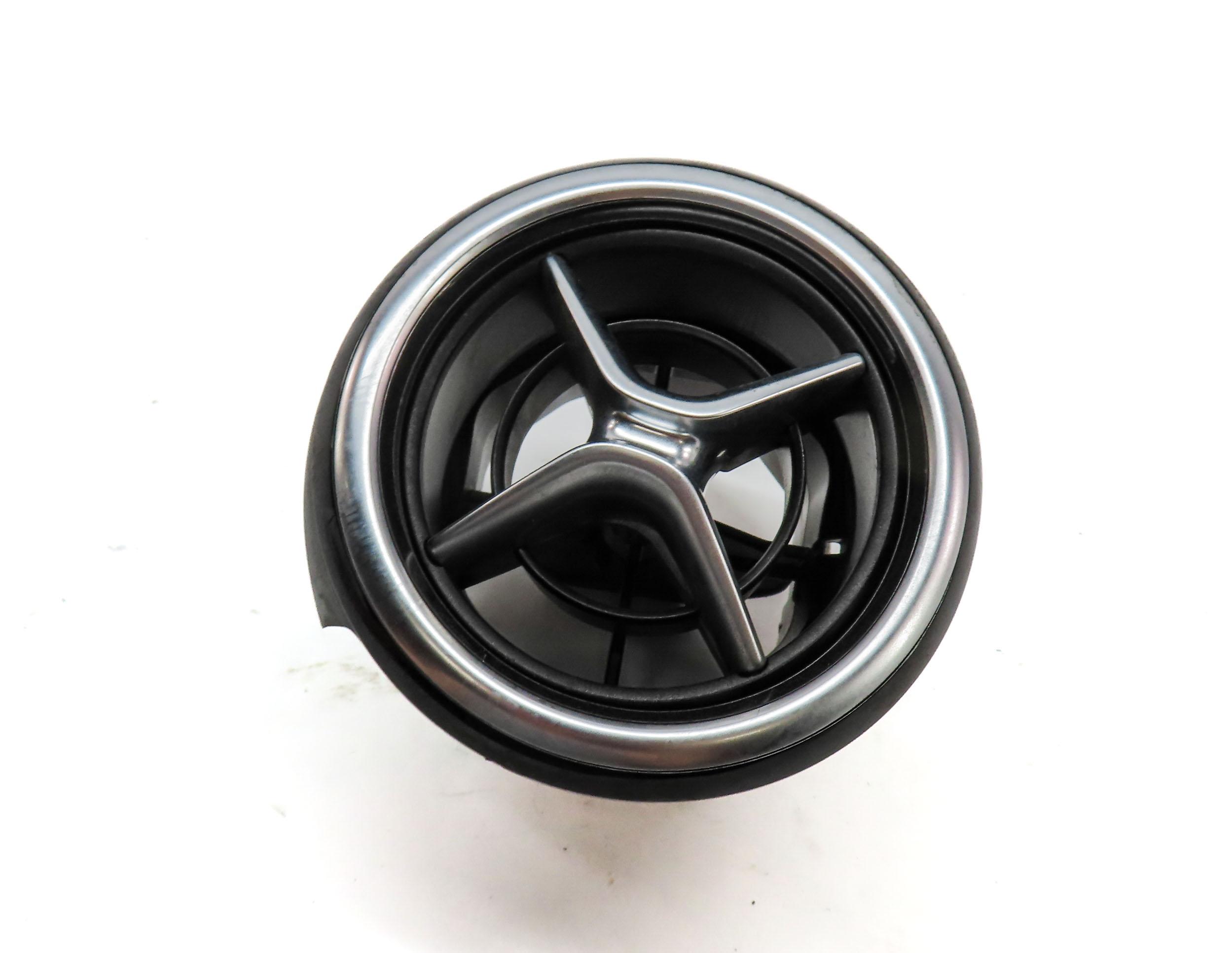 2015 MERCEDES B200e ELECTRIC (W242 W246) FRONT DASH HEATER A/C AIR VENT — exact item pictured
