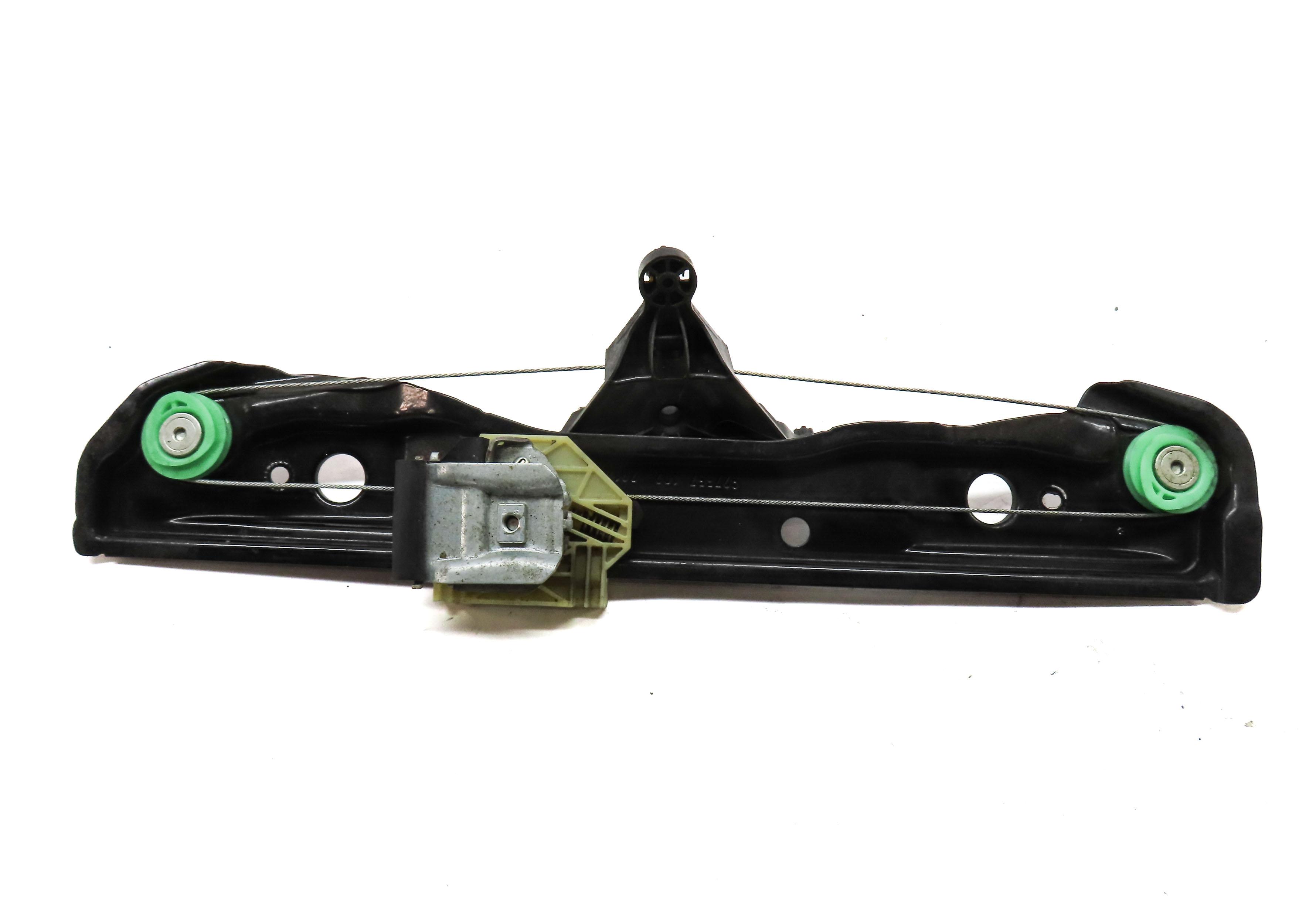 14-17 MERCEDES B ELECTRIC (W242) REAR RIGHT DOOR WINDOW REGULATOR — exact item pictured