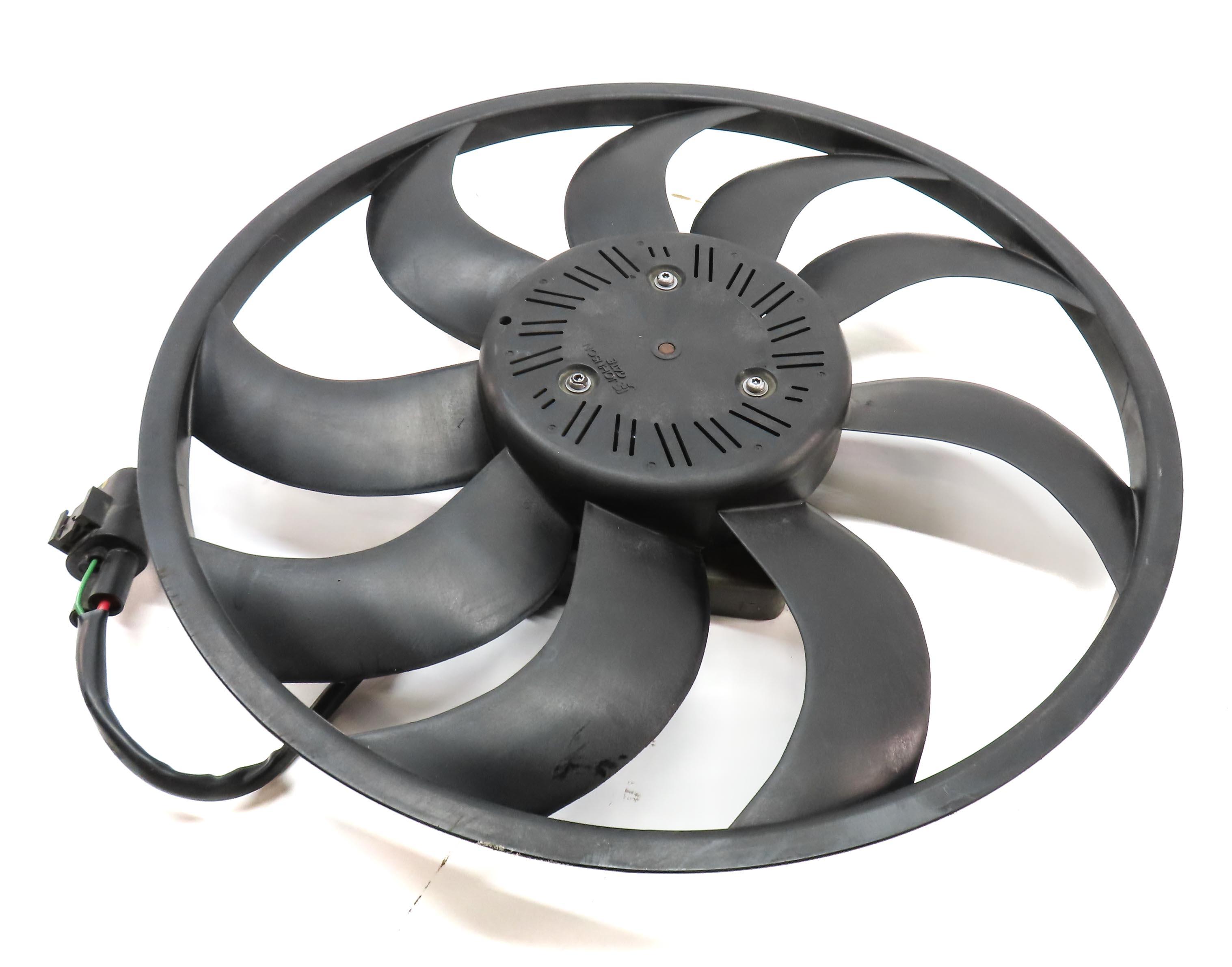 12-16 BMW 2 3 4 SERIES (F22 F30 F31 F32) RADIATOR ELECTRIC COOLING FAN w/ SHROUD — exact item pictured