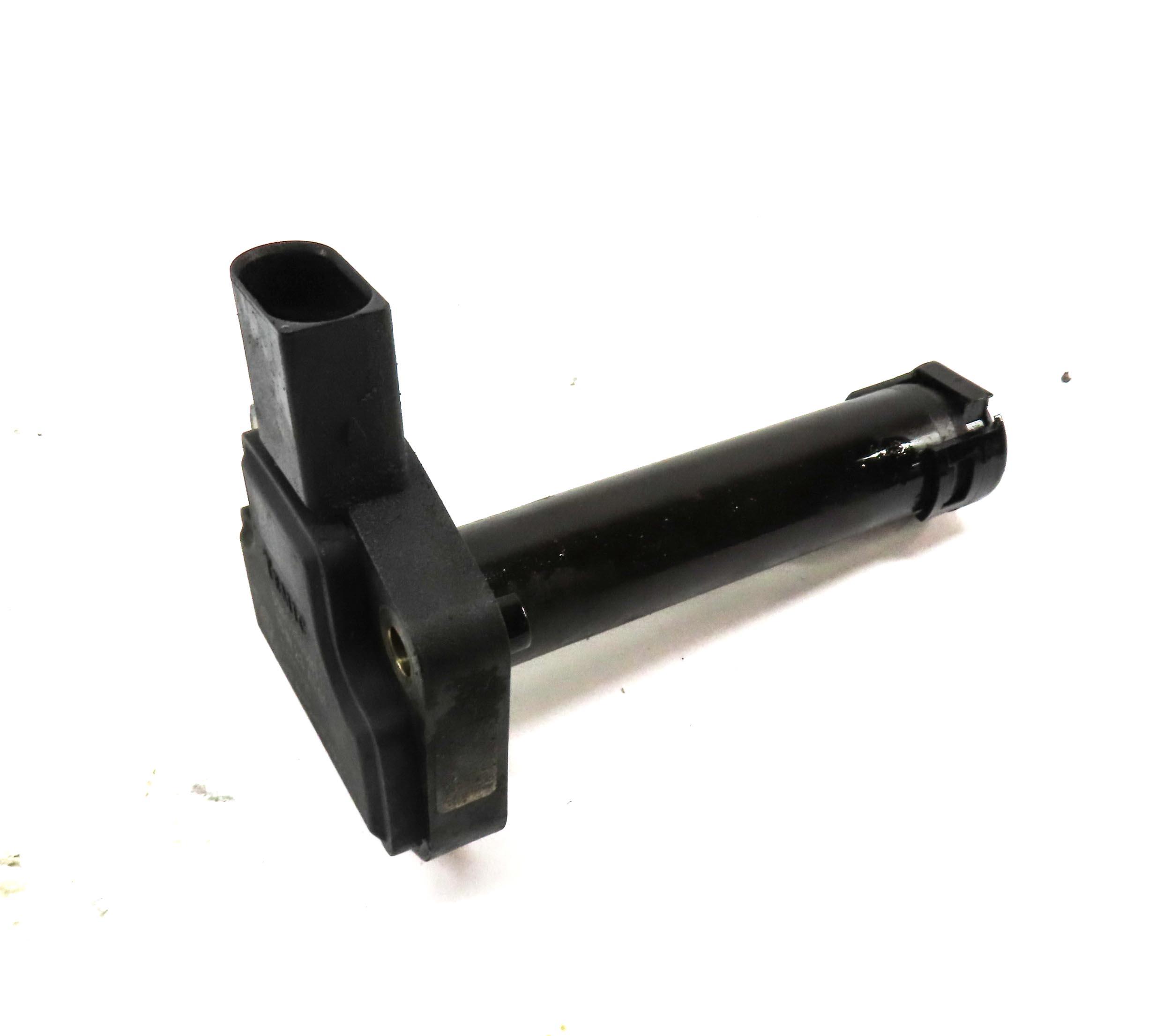 2012 BMW 750i (F01) 4.4L TURBO N63 ENGINE OIL LEVEL SENSOR 12617607910 — exact item pictured