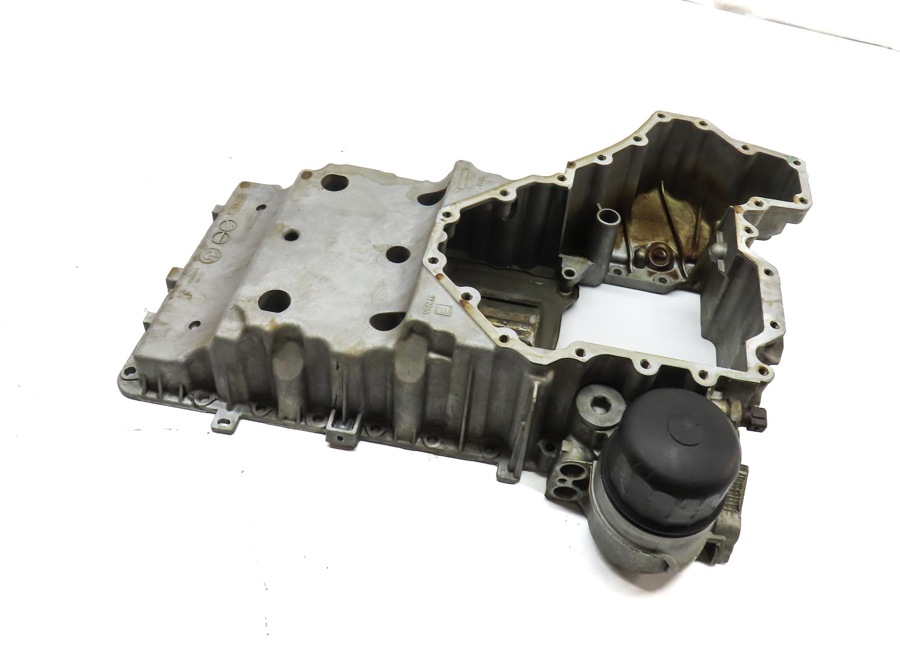 09-19 BMW 550i 550iGT 650i 750i (F01 F07 F10 F12) RWD - 4.4L N63 UPPER OIL PAN — exact item pictured