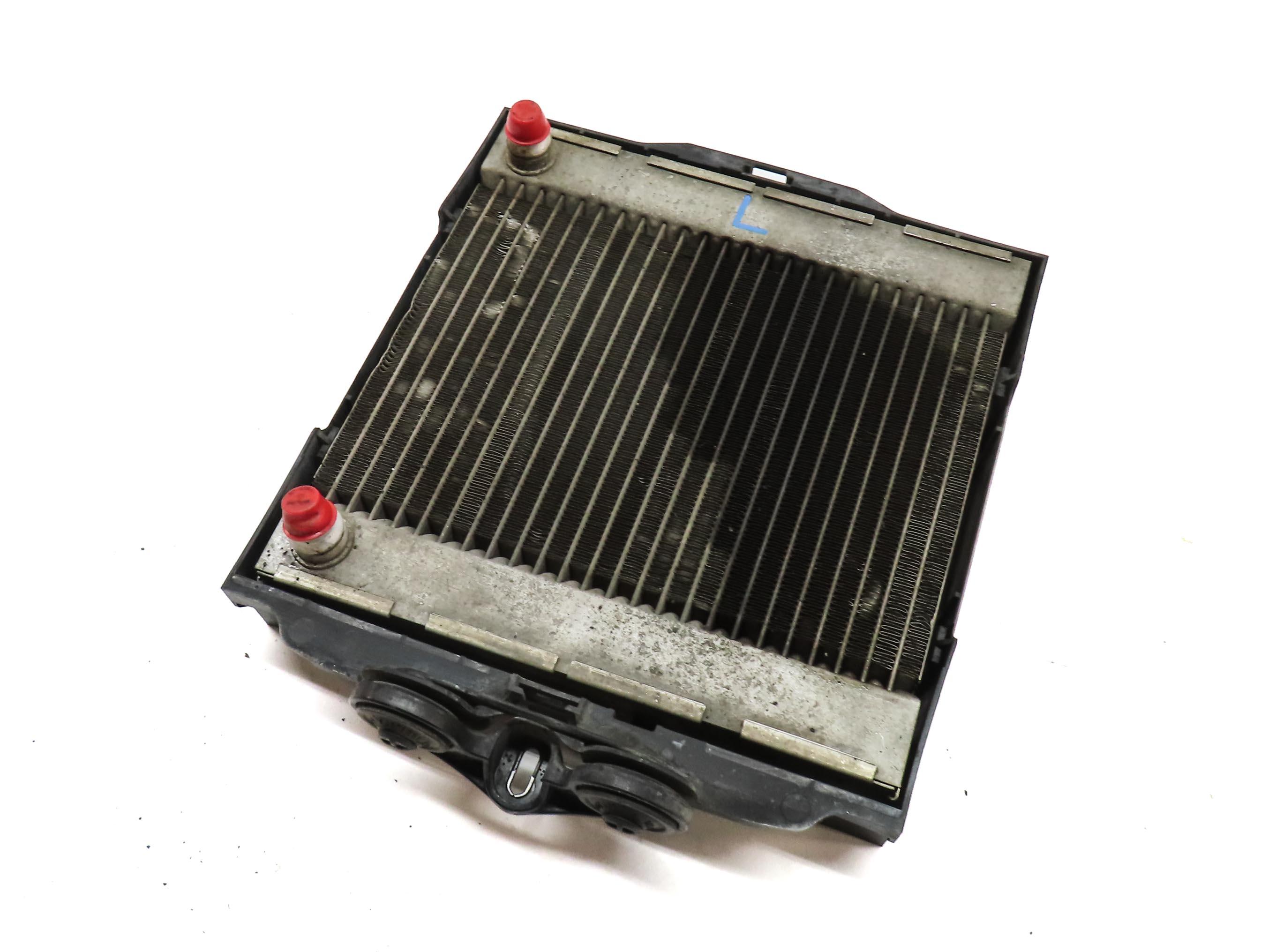 10-19 BMW 5 6 7 (F01 F06 F07 F10 F12) FRONT LEFT DRIVER SIDE AUXILIARY RADIATOR — exact item pictured