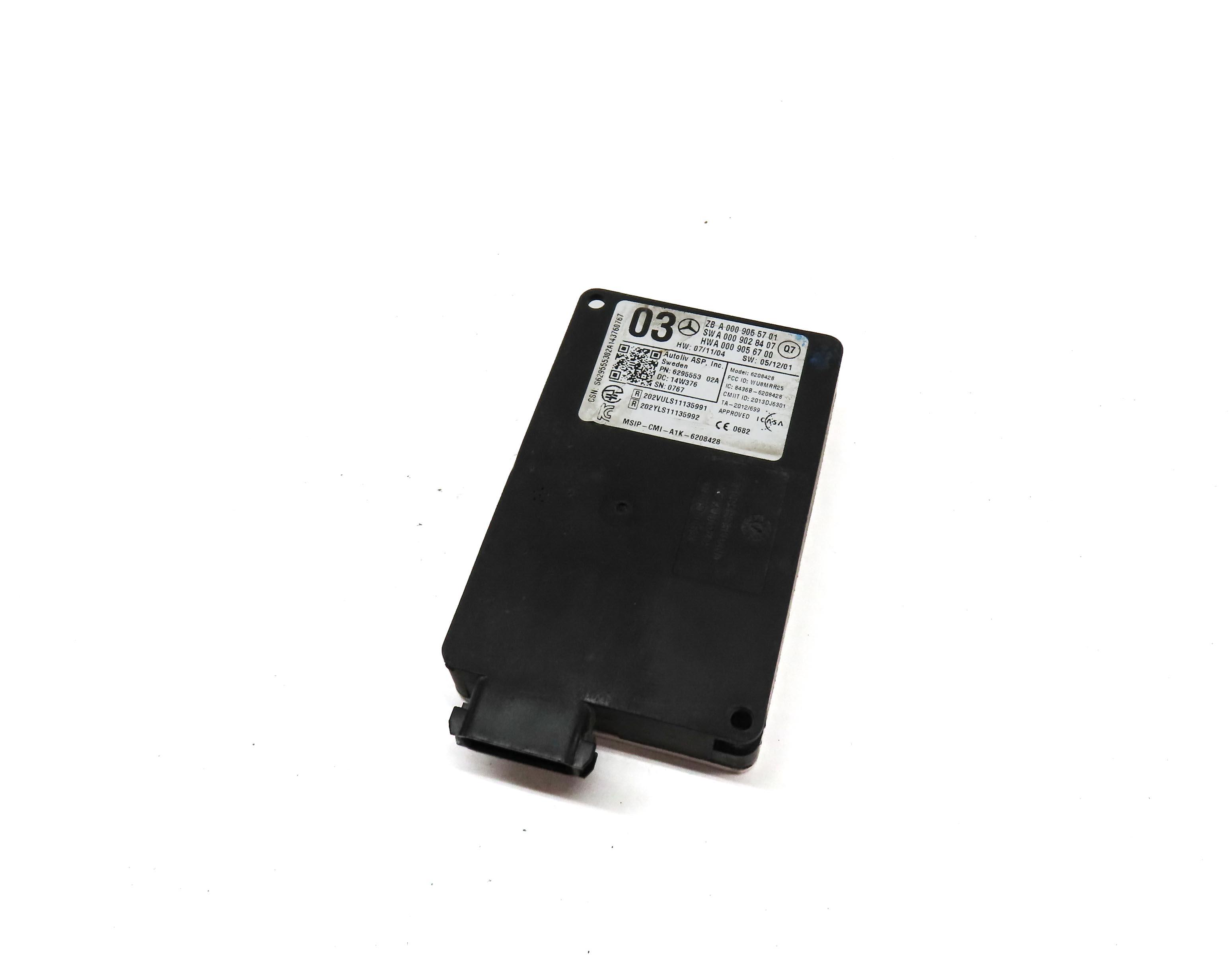 2015 MERCEDES ML63 AMG (W166) BLIND SPOT RADAR DISTANCE SENSOR MODULE 0009055701 — exact item pictured