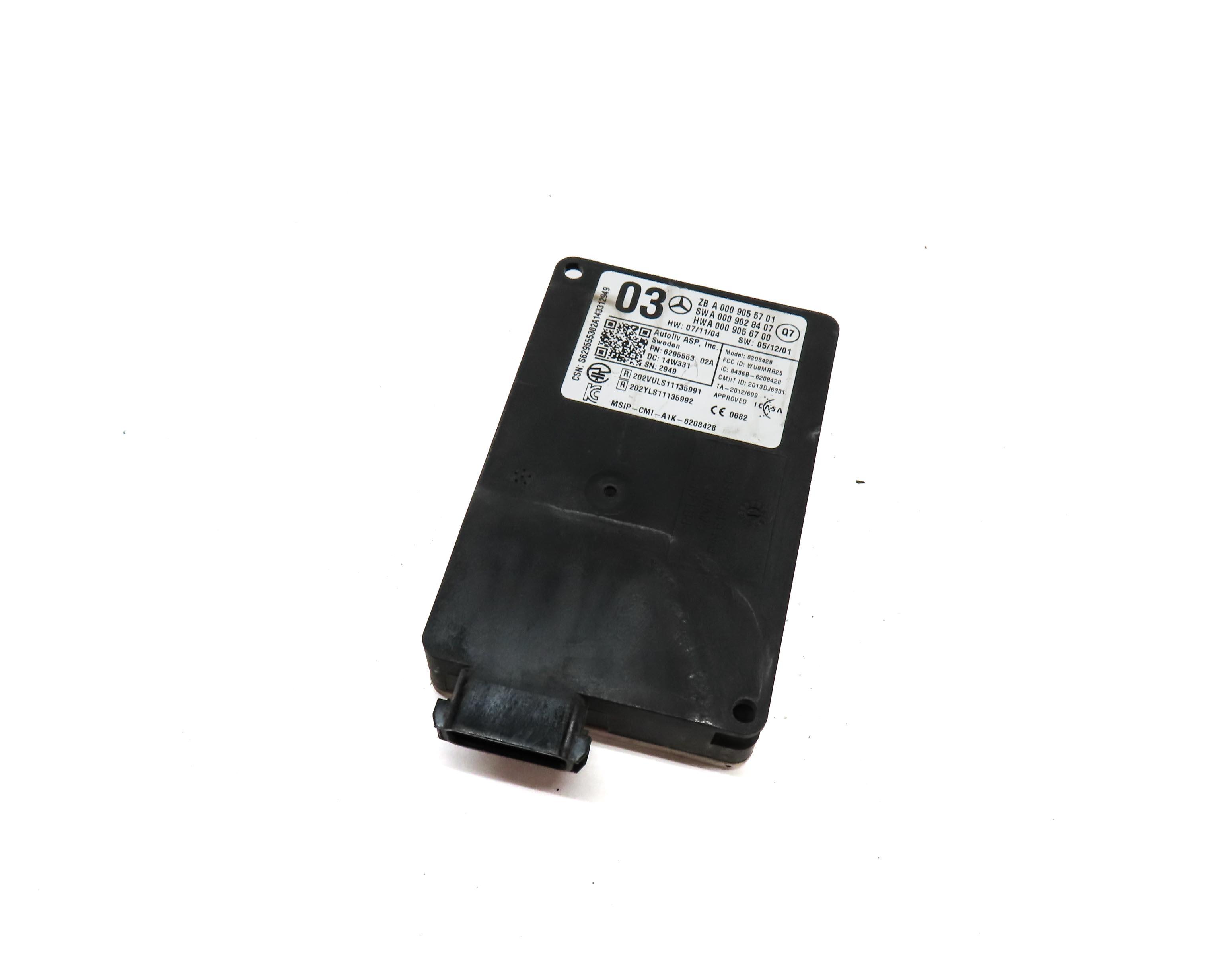 2015 MERCEDES ML63 AMG (W166) BLIND SPOT RADAR DISTANCE SENSOR MODULE 0009055701 — exact item pictured