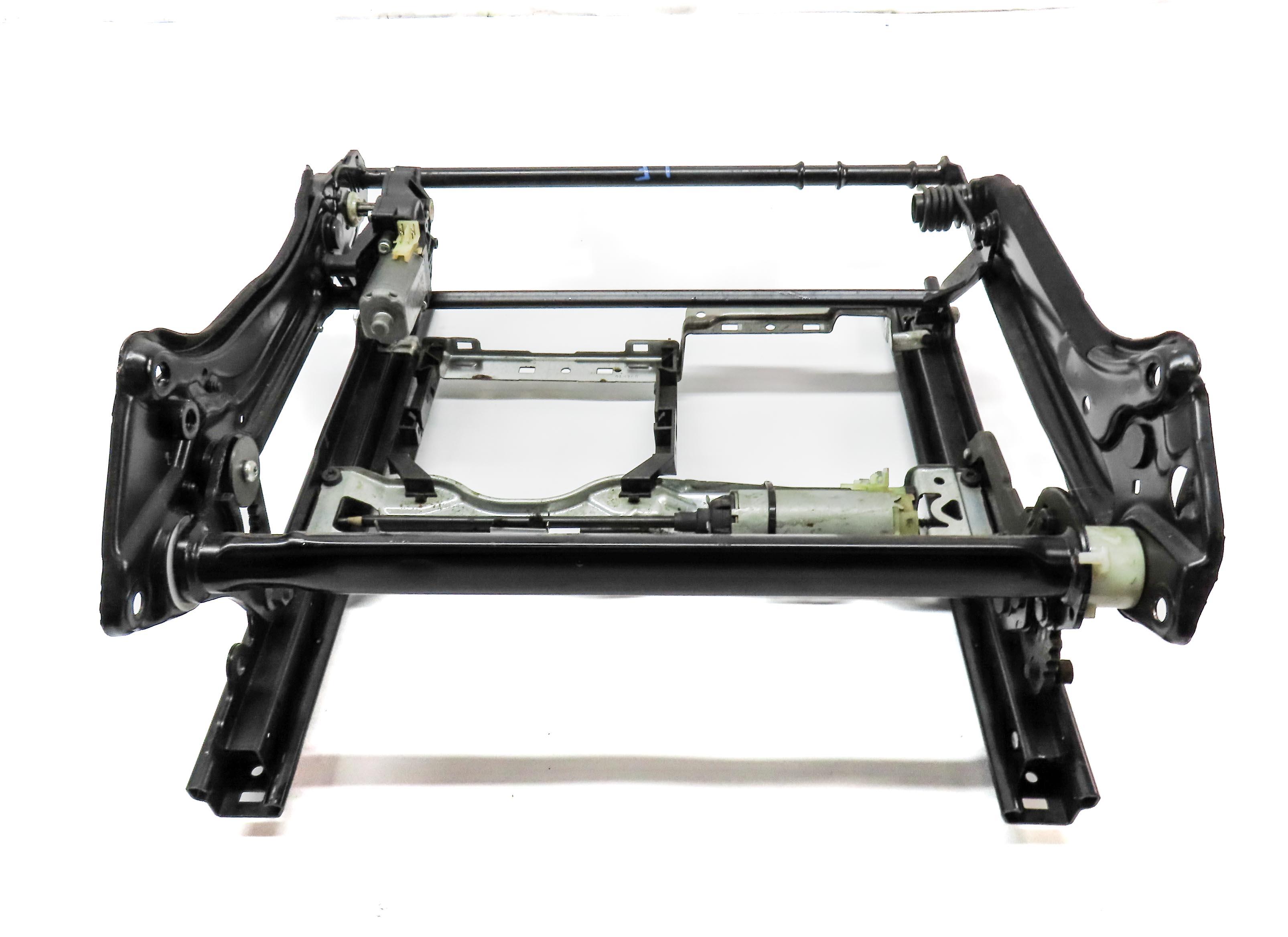 08-14 MB C230 C250 C300 C63 (W204) RIGHT FRONT PASSENGER SEAT TRACK w/ MOTORS — exact item pictured