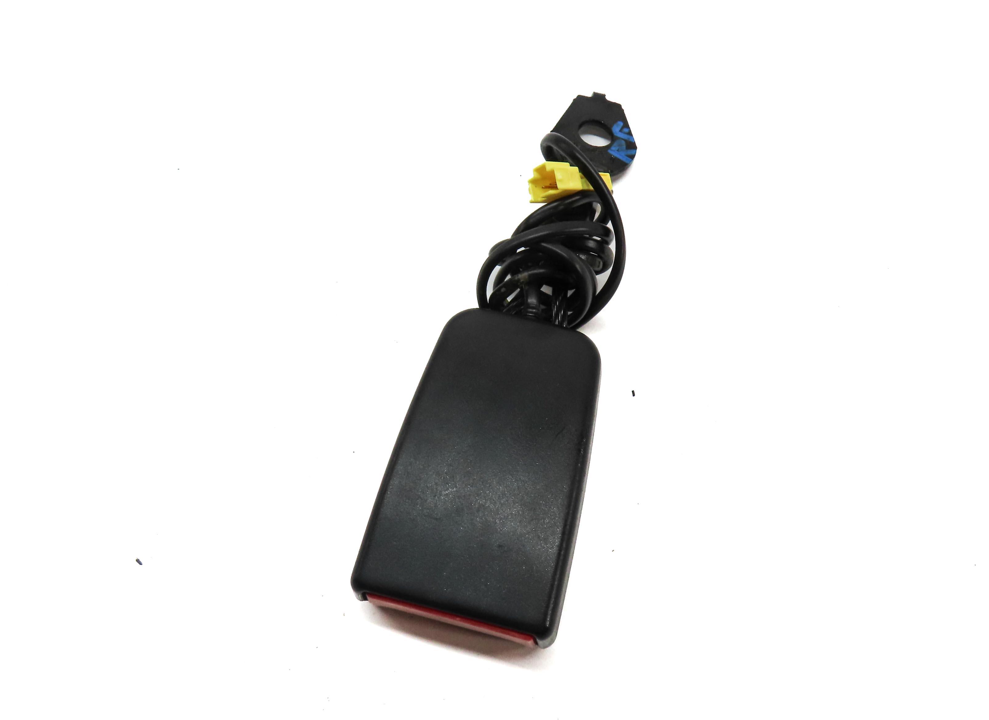2011 MERCEDES C CLASS (W204) FRONT RIGHT PASSENGER SEATBELT BUCKLE RECEIVER — exact item pictured