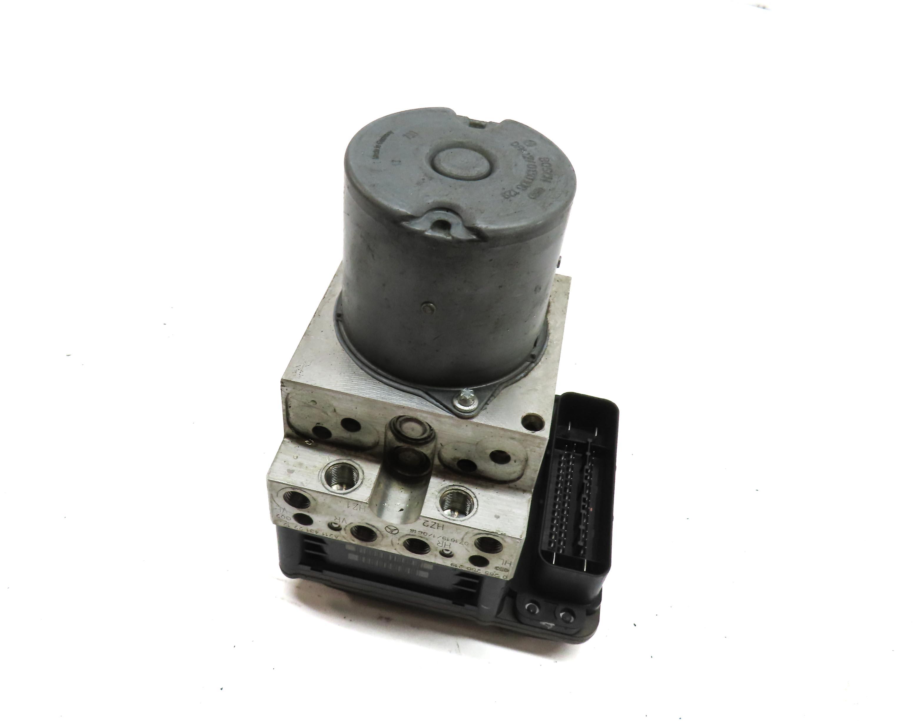 2007-2008 MERCEDES E63 CLS63 AMG (C219 W207) ABS ANTI LOCK BRAKE PUMP w/ MODULE — exact item pictured
