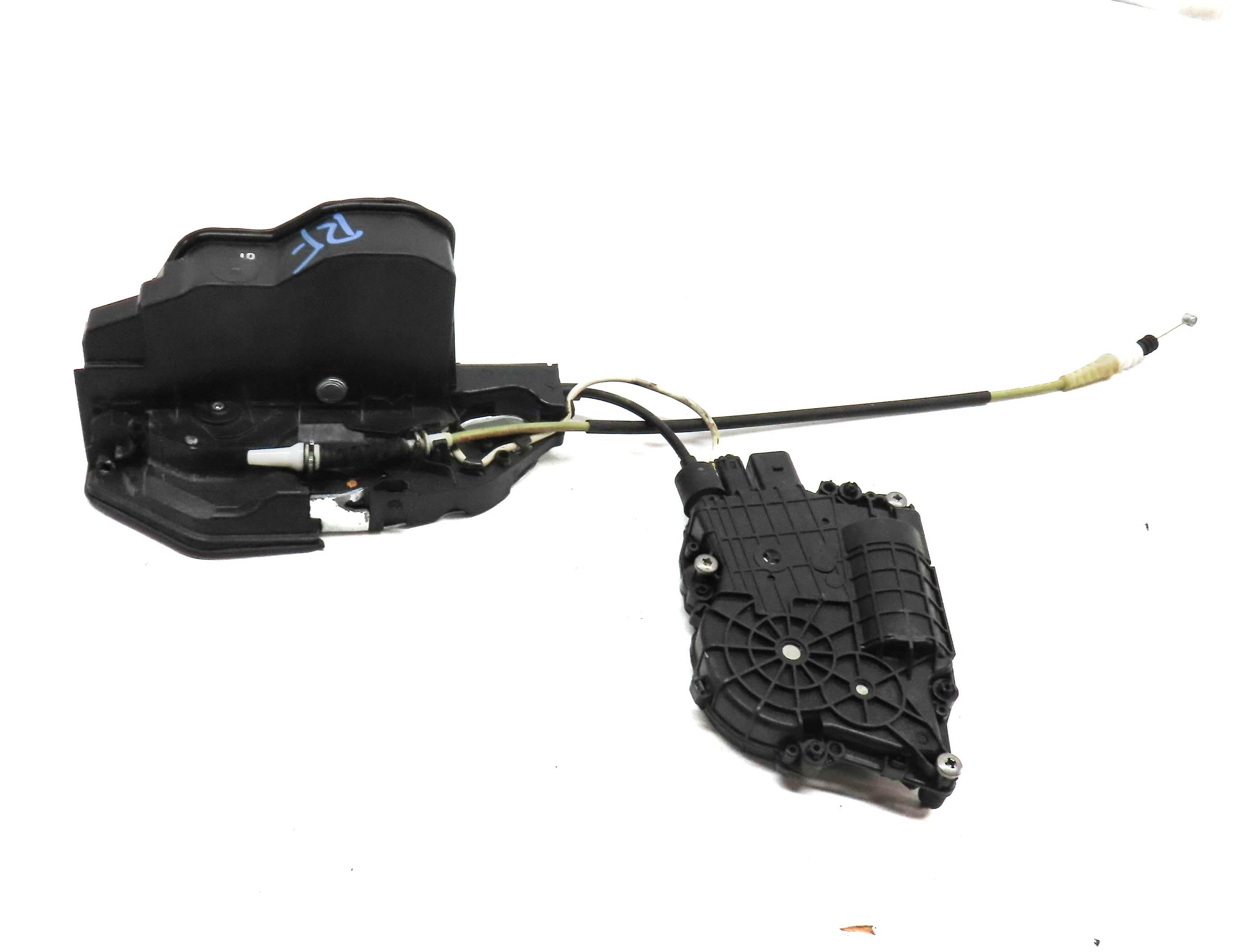 10-16 BMW 528i 535i 550i 750i 760i (F01 F10) RIGHT FRONT SOFT CLOSE DOOR LATCH — exact item pictured