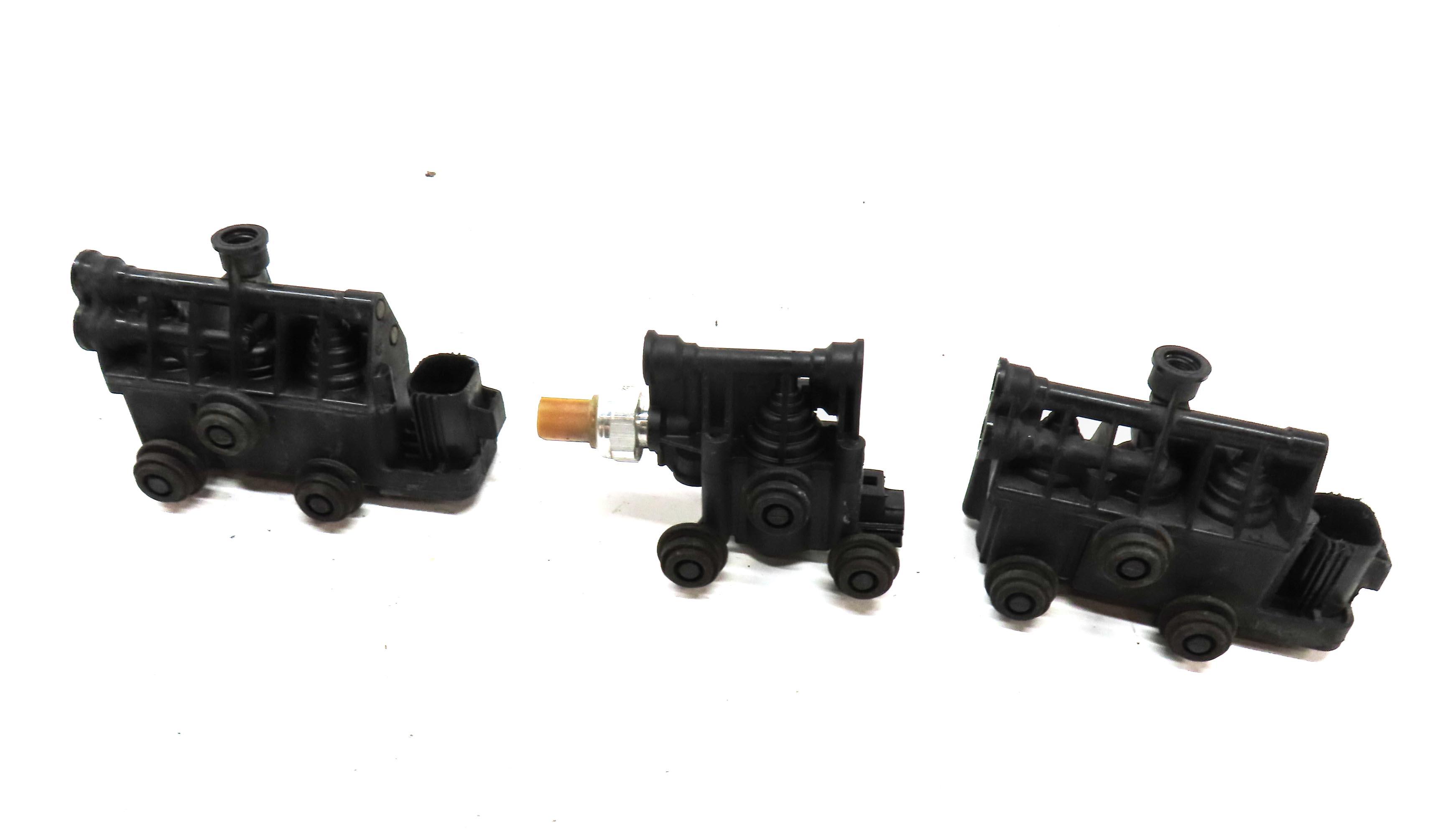 2012 RANGE ROVER SPORT (L320) FRONT & REAR AIR SUSPENSION VALVE BLOCK SET-3 — exact item pictured