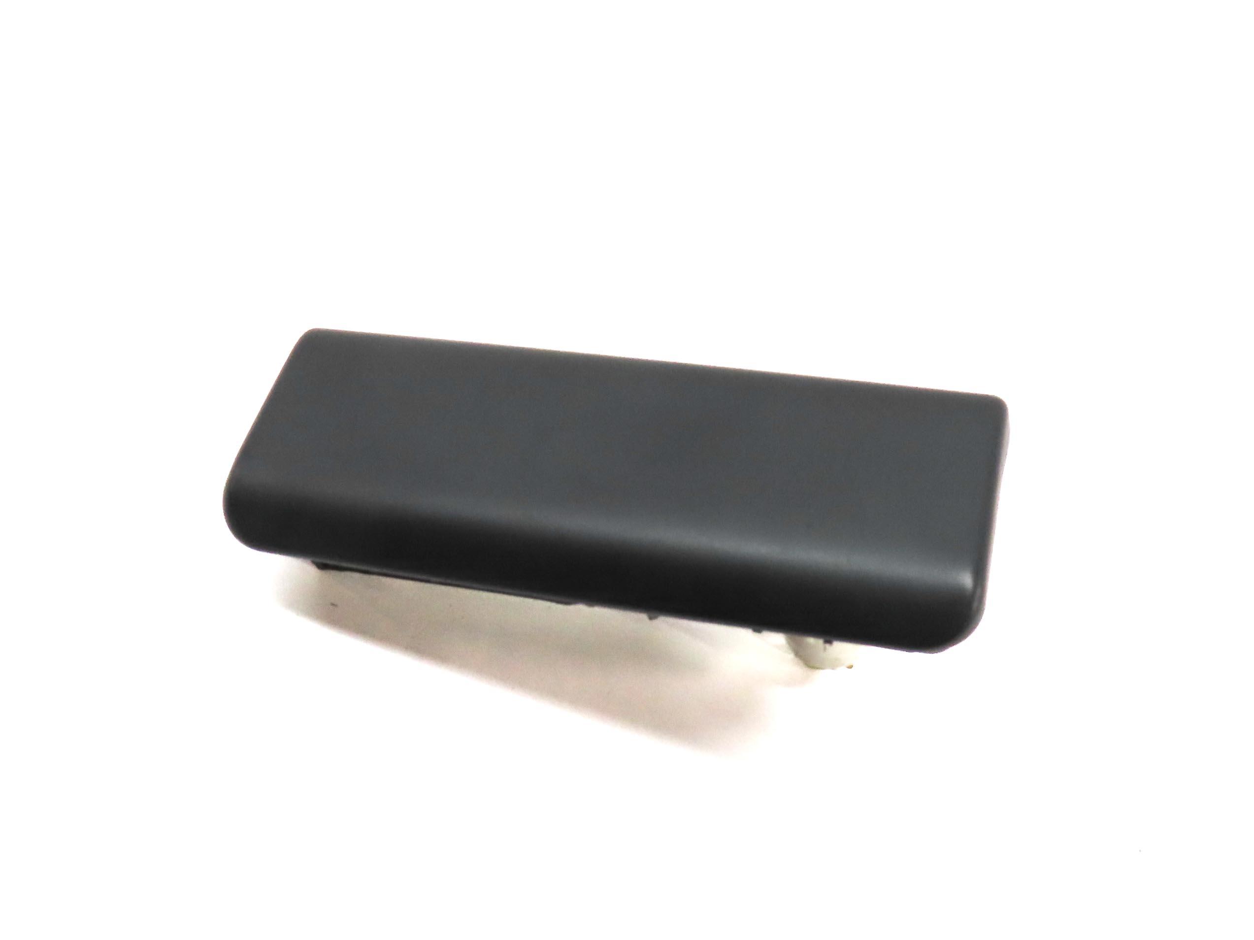 2012 RANGE ROVER SPORT (L320) AUX AUXILIARY AUDIO JACK w/ 12v POWER SOCKET PLUG — exact item pictured