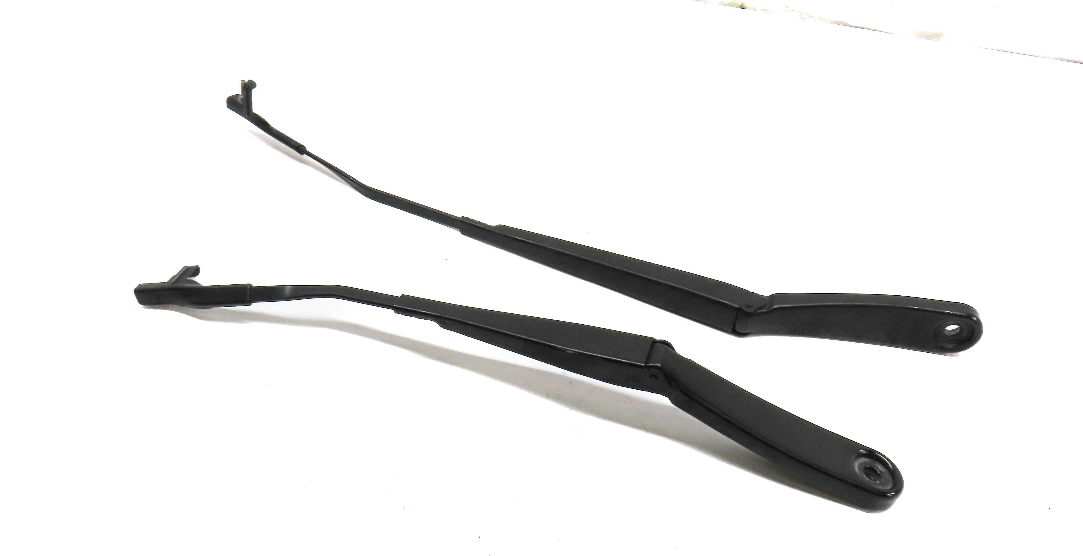 2011-2019 BMW X3 X4 (F25 F26) FRONT LEFT & RIGHT WINDSHIELD WIPER ARM SET 2 — exact item pictured