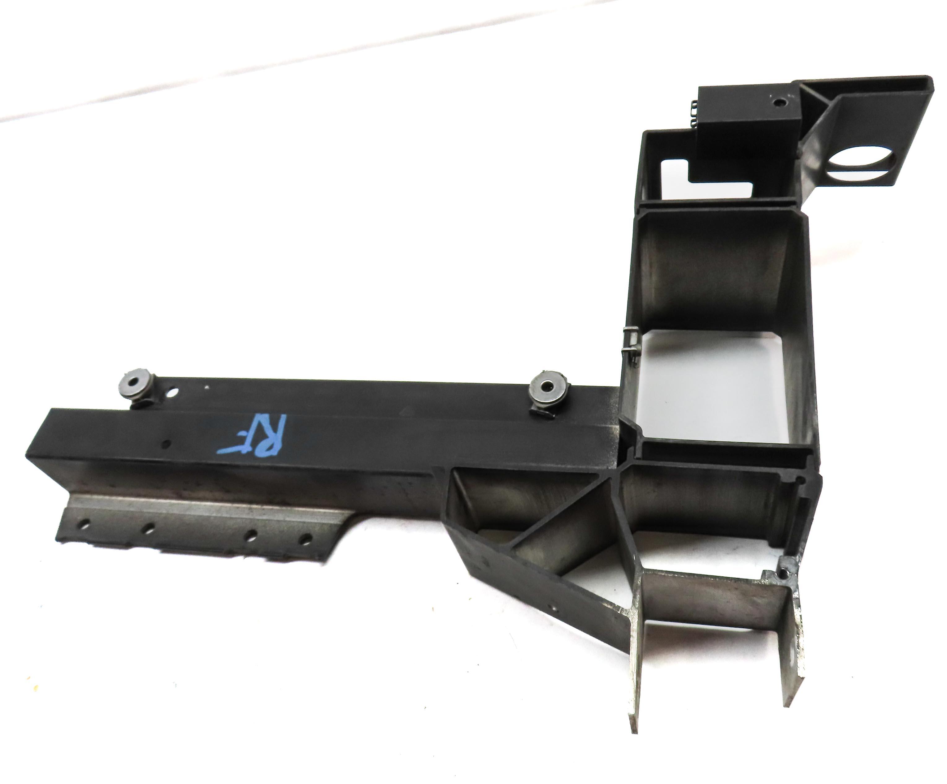 2014 BMW X3 (F25) FRONT RIGHT PASSENGER HEADLIGHT SUPPORT MOUNT BRACKET 1003101 — exact item pictured
