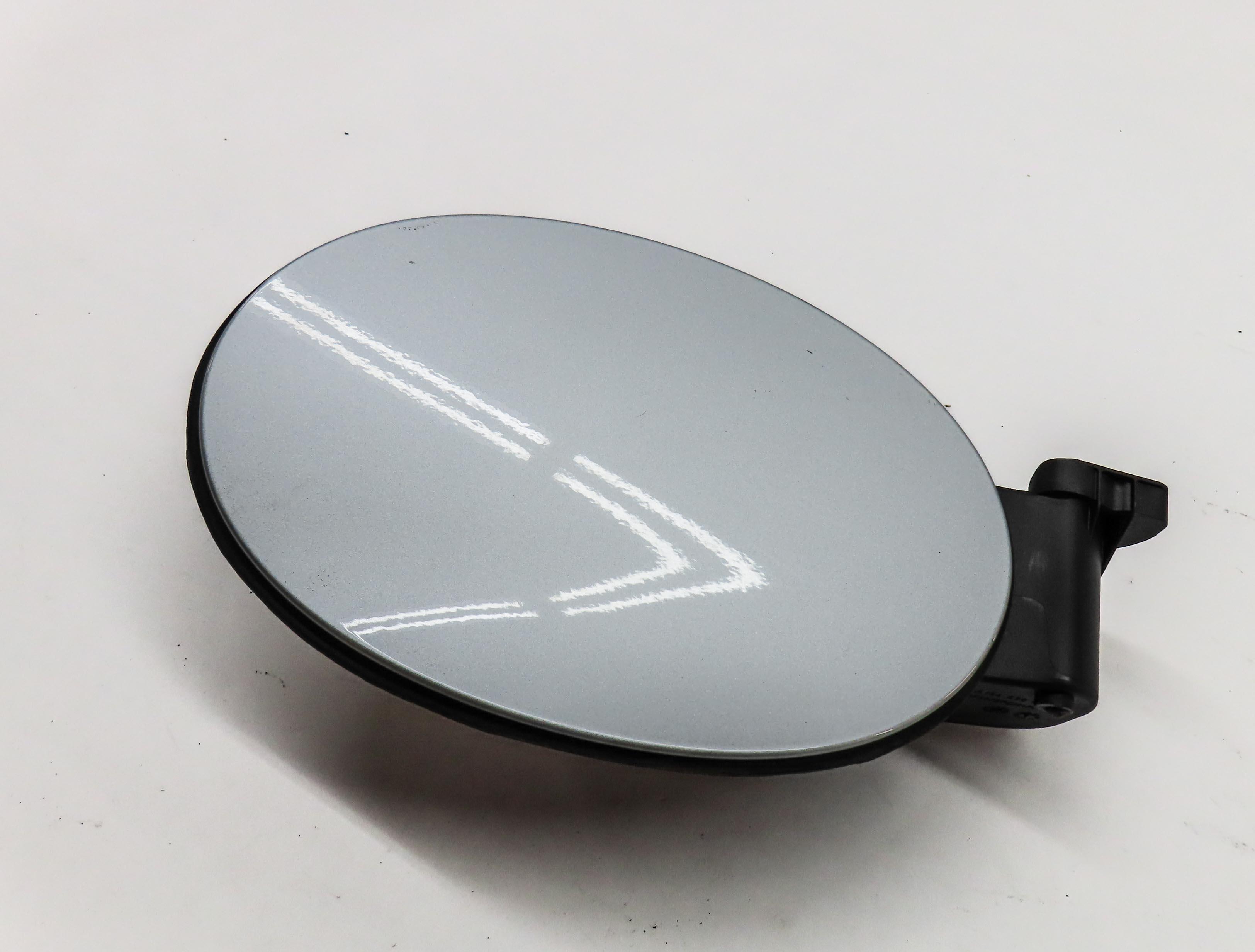 07-12 MERCEDES GL320 GL350 GL450 GL550 (X164) FUEL TANK HOUSING & DOOR (SILVER) — exact item pictured