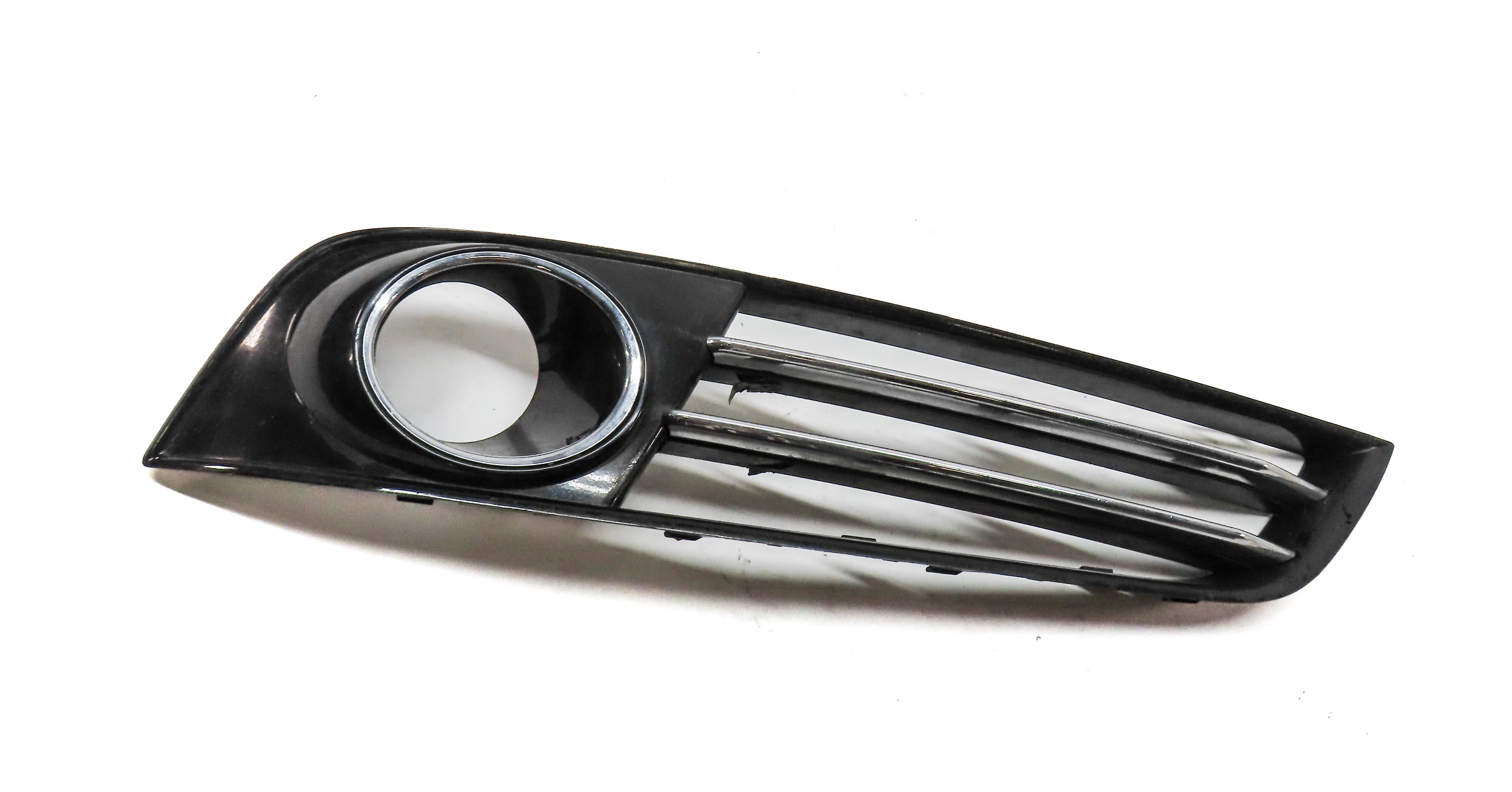 2011-2014 AUDI A8 (D4 4H) LEFT FRONT DRIVER LOWER BUMPER FOGLIGHT GRILLE TRIM — exact item pictured