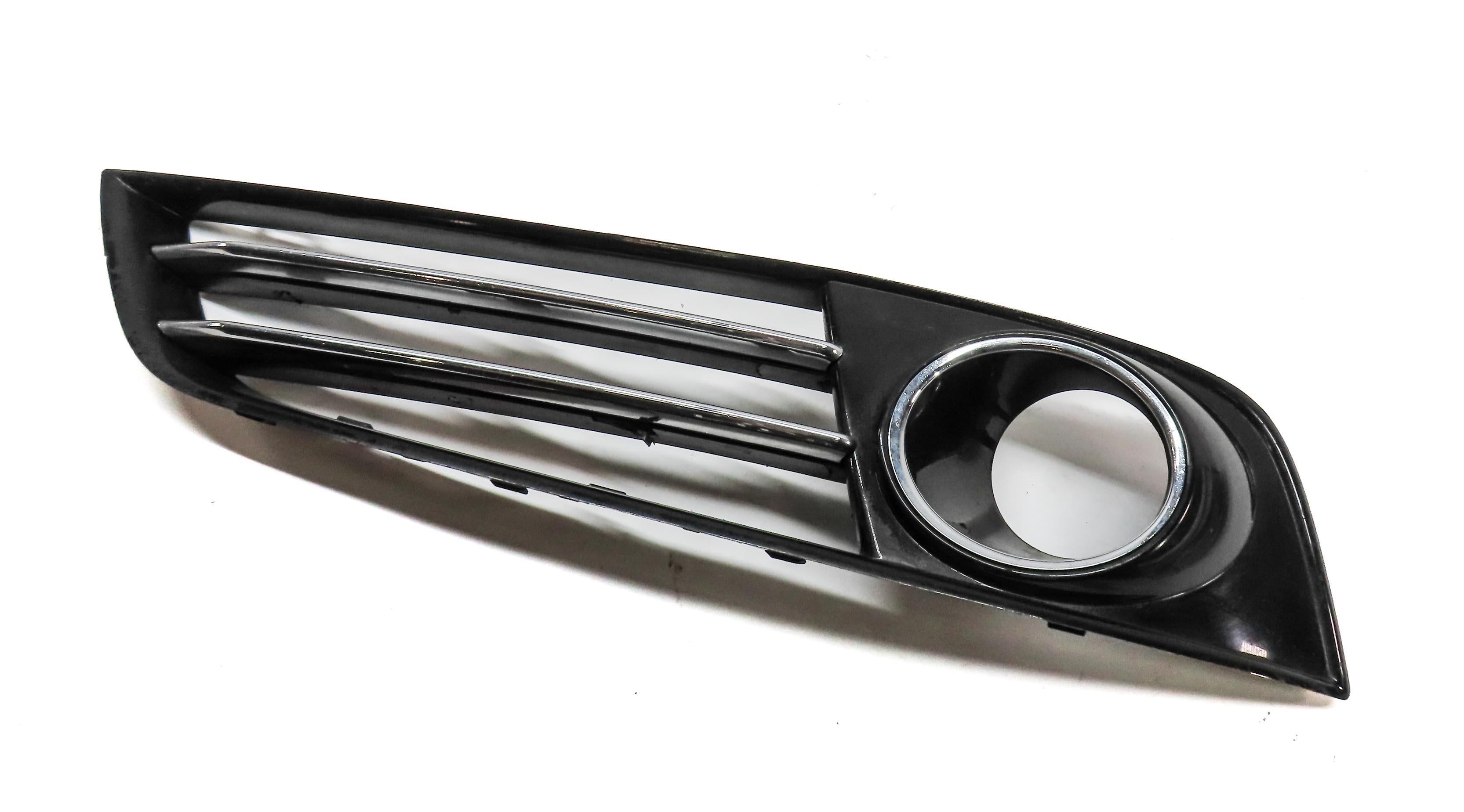 11-14 AUDI A8 (D4 4H) RIGHT FRONT PASSENGER LOWER BUMPER FOGLIGHT GRILLE TRIM — exact item pictured