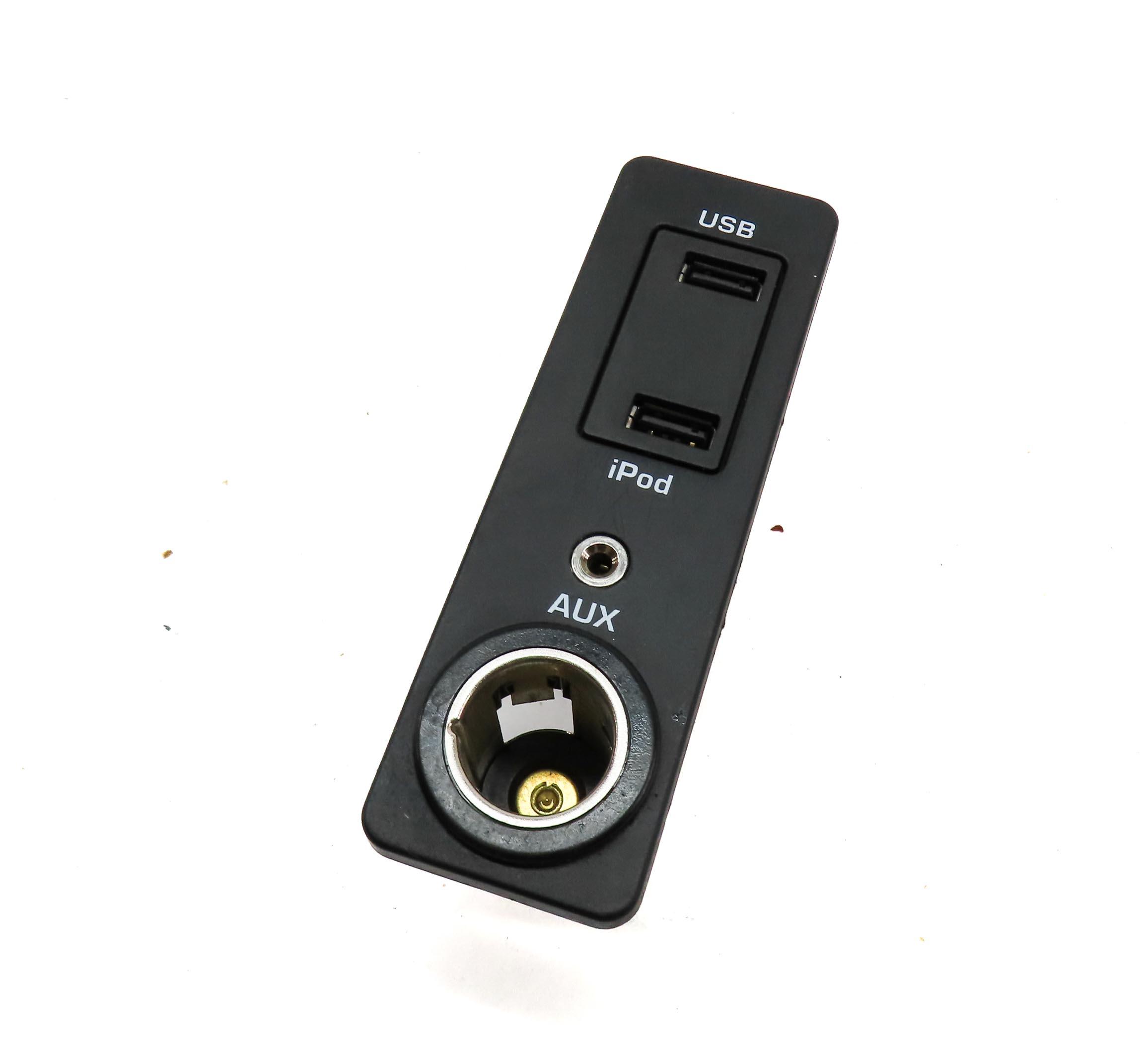 2012 RANGE ROVER EVOQUE (L538) AUX AUXILIARY AUDIO USB iPOD INTERFACE PLUG 12v — exact item pictured