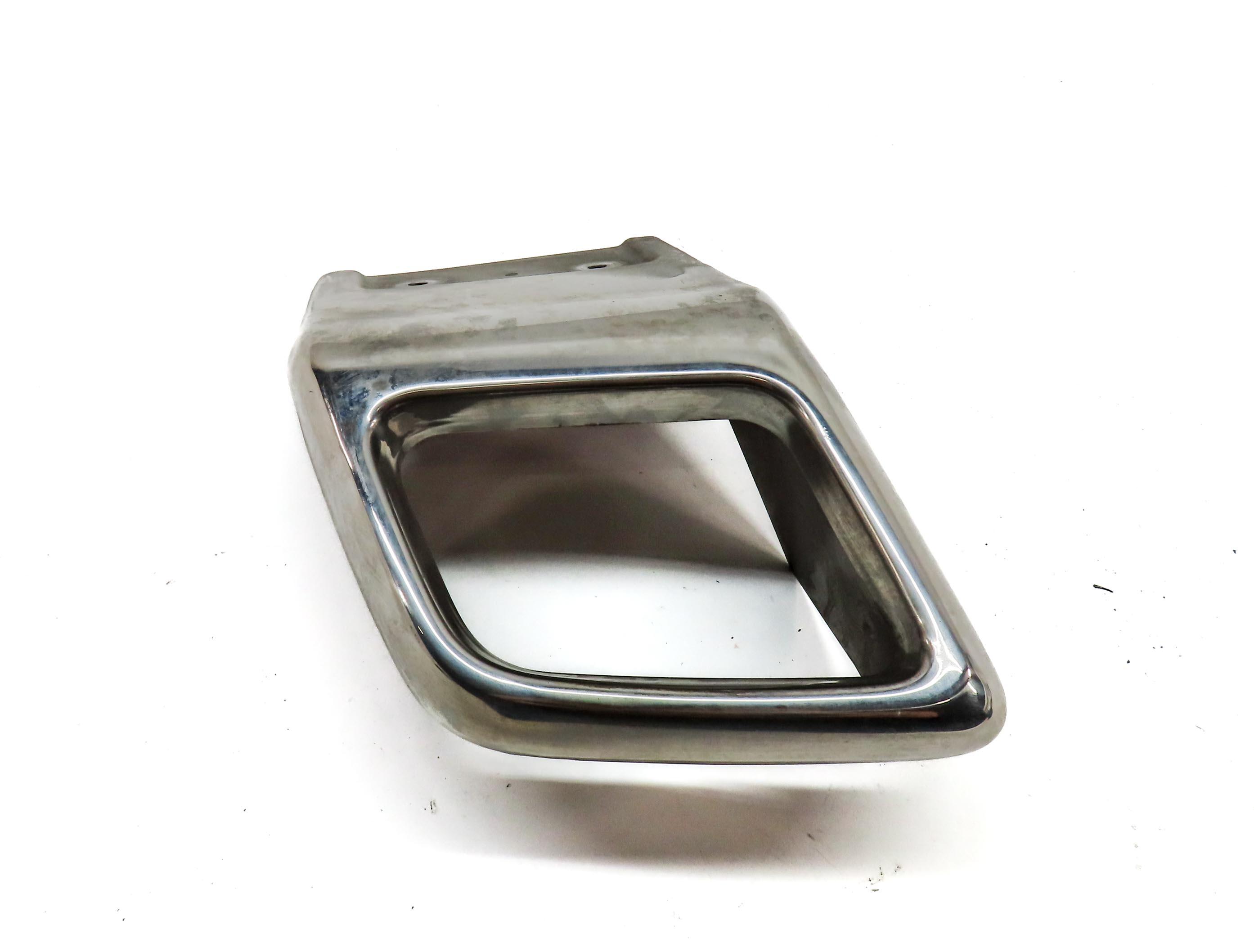 12-17 RANGE ROVER EVOQUE (L538) RIGHT PASSENGER REAR EXHAUST TIP TRIM (SILVER) — exact item pictured