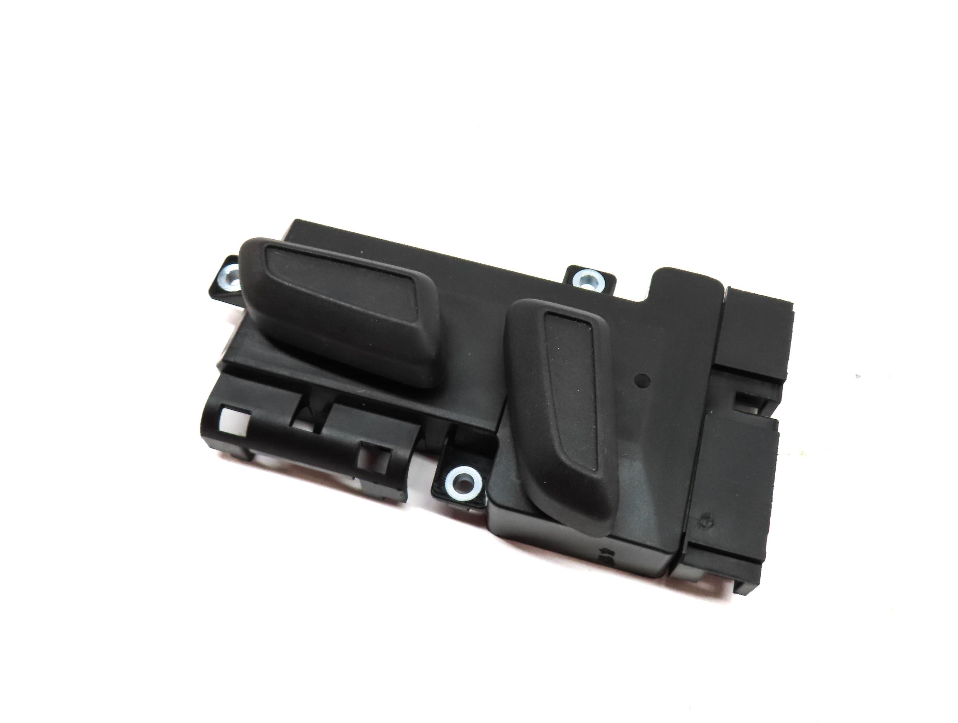 2015 AUDI Q3 (8U) FRONT RIGHT PASSENGER SEAT ADJUST SWITCH BUTTON (BLACK) — exact item pictured