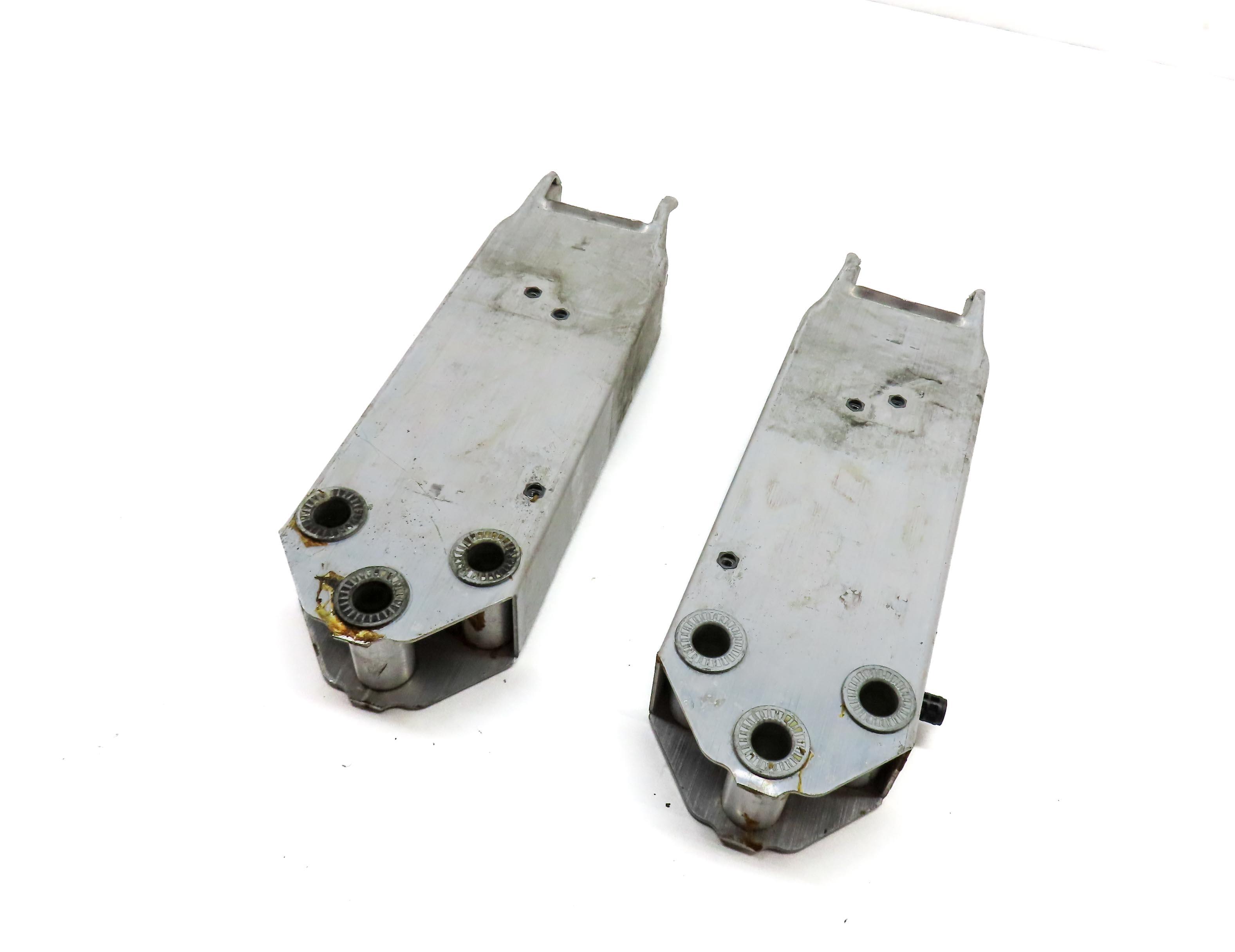 BMW 7 SERIES (F01) FRONT LEFT & RIGHT BUMPER IMPACT REINFORCEMENT BRACKET SET/2 — exact item pictured