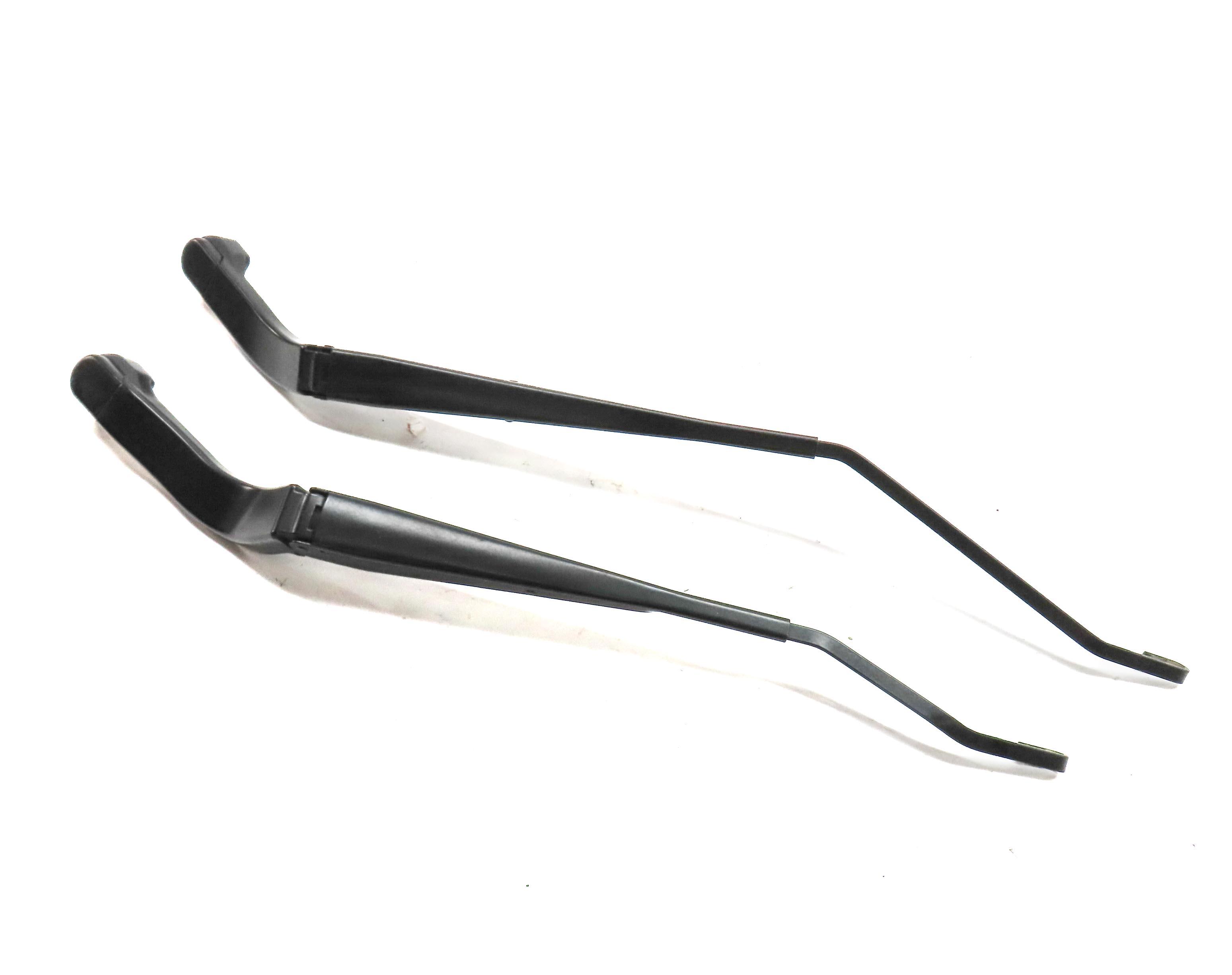 15-23 LAND ROVER DISCOVERY SPORT (L550) FRONT LEFT & RIGHT WINDSHIELD WIPER ARM — exact item pictured
