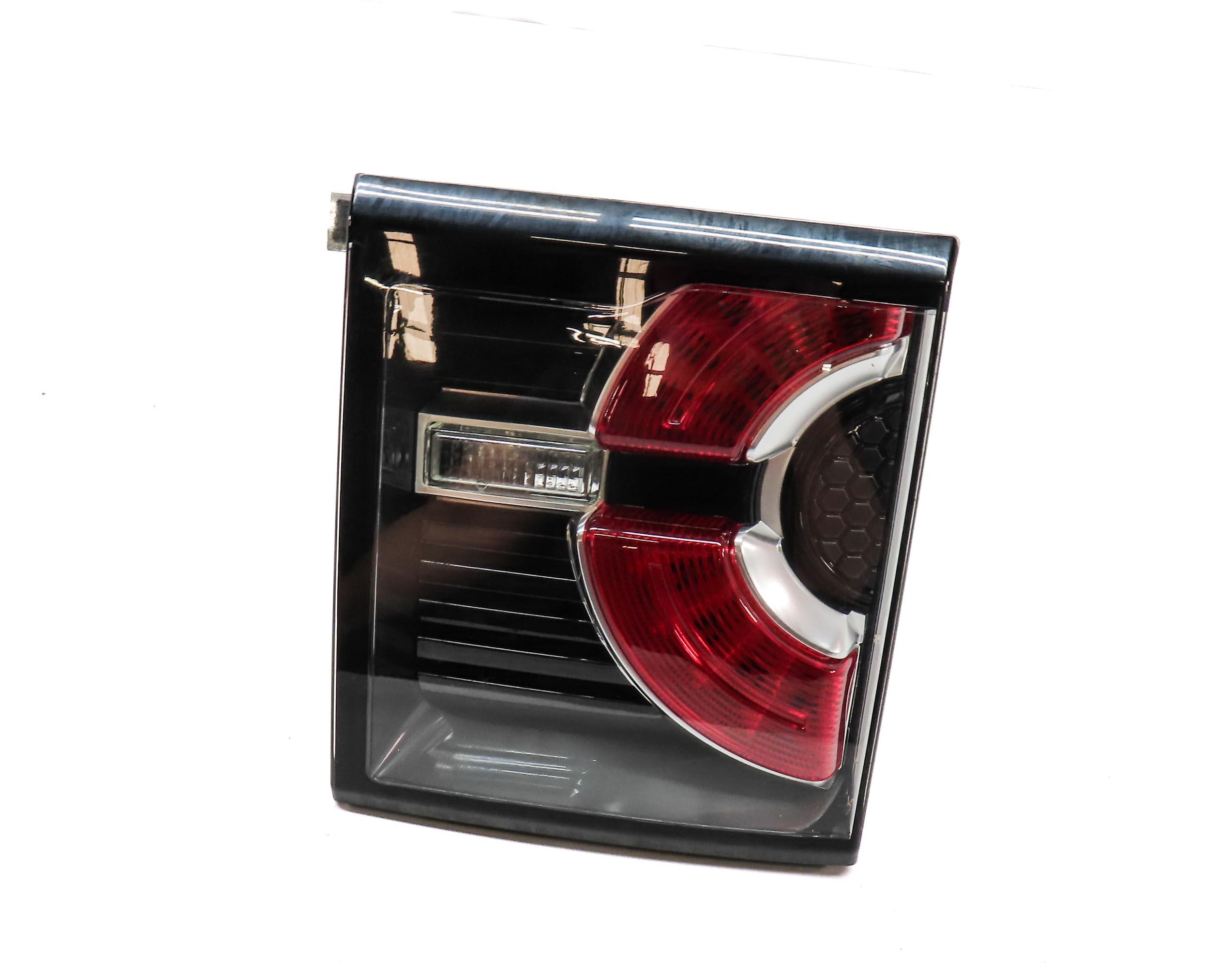 15-19 LAND ROVER DISCOVERY SPORT L550 REAR RIGHT INNER TAILLIGHT TAIL LAMP (SE) — exact item pictured