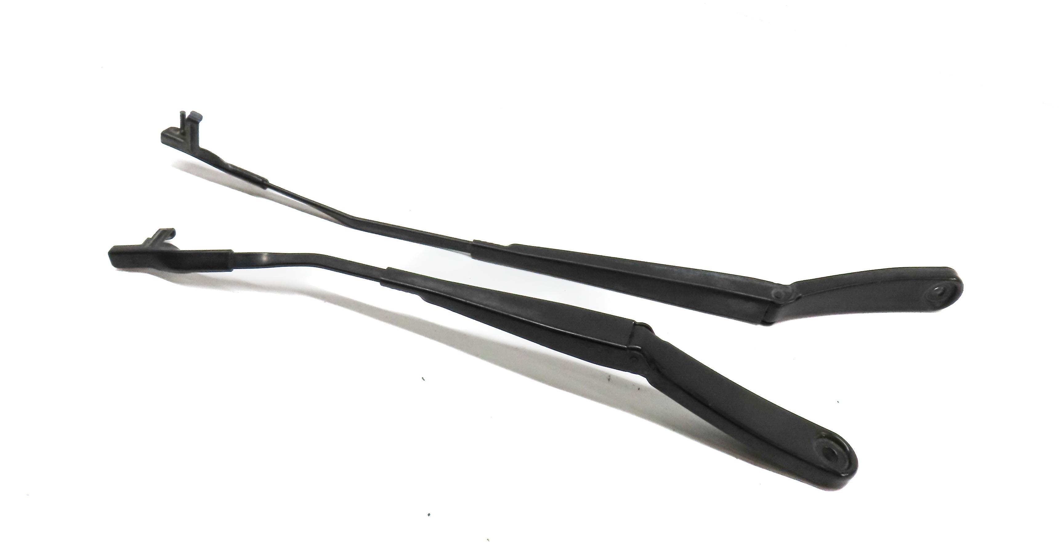 2011-2019 BMW X3 X4 (F25 F26) FRONT LEFT & RIGHT WINDSHIELD WIPER ARM SET 2 — exact item pictured