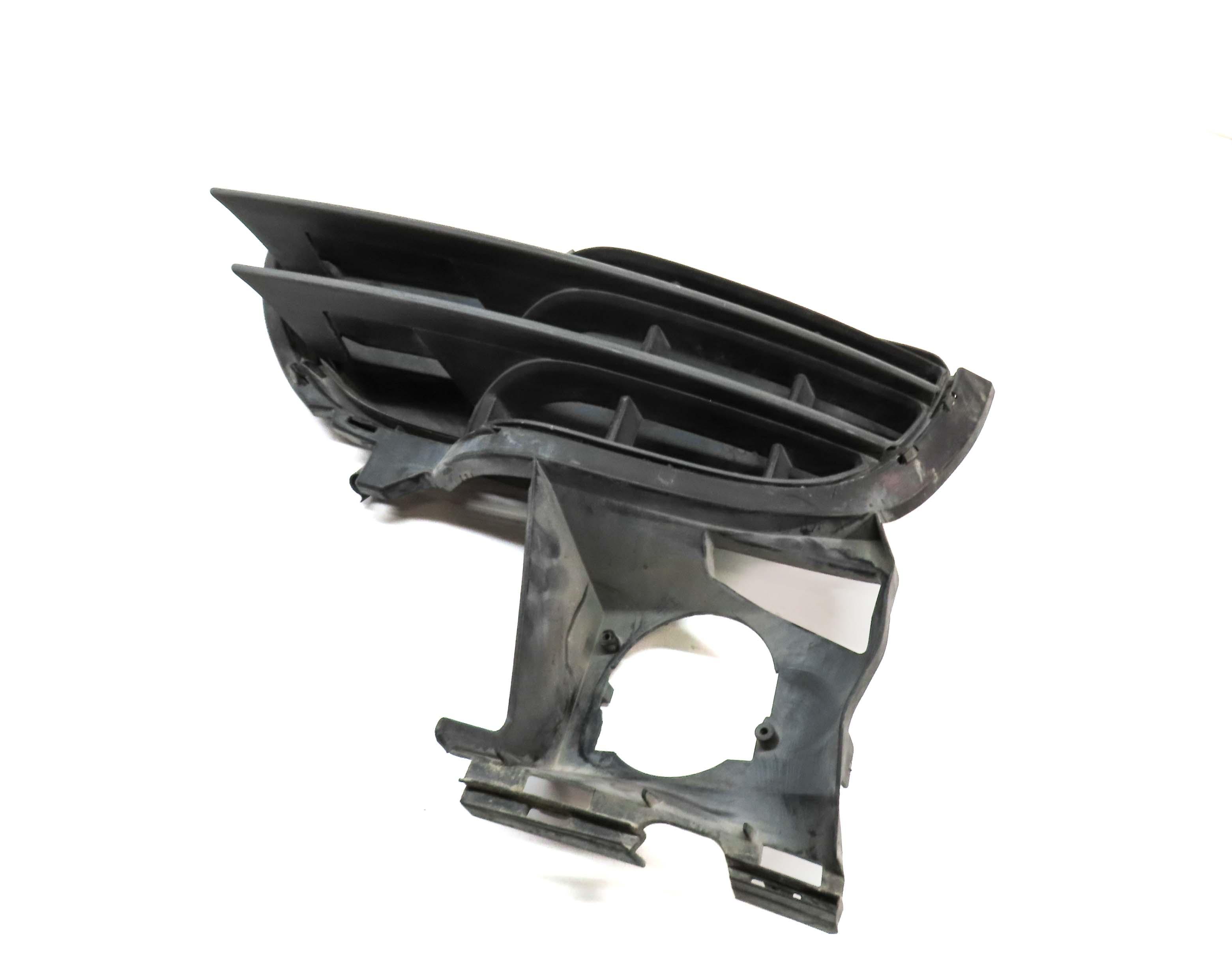 11-14 PORSCHE CAYENNE (958) FRONT RIGHT PASSENGER LOWER BUMPER GRILLE END TRIM — exact item pictured