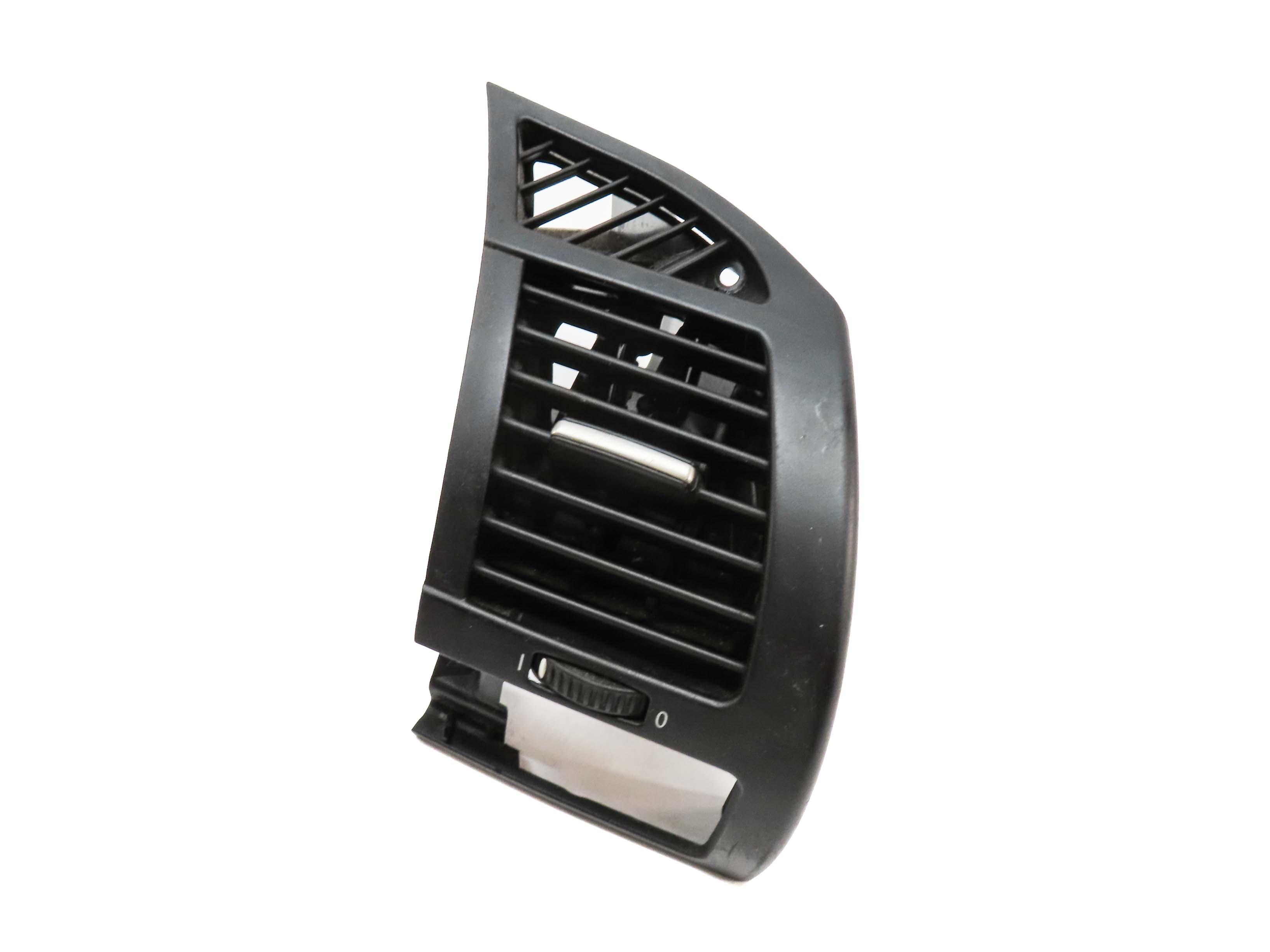 2006 BMW Z4 CONVERTIBLE E85 FRONT RIGHT PASSENGER DASH A/C HEATER AIR VENT BLACK — exact item pictured