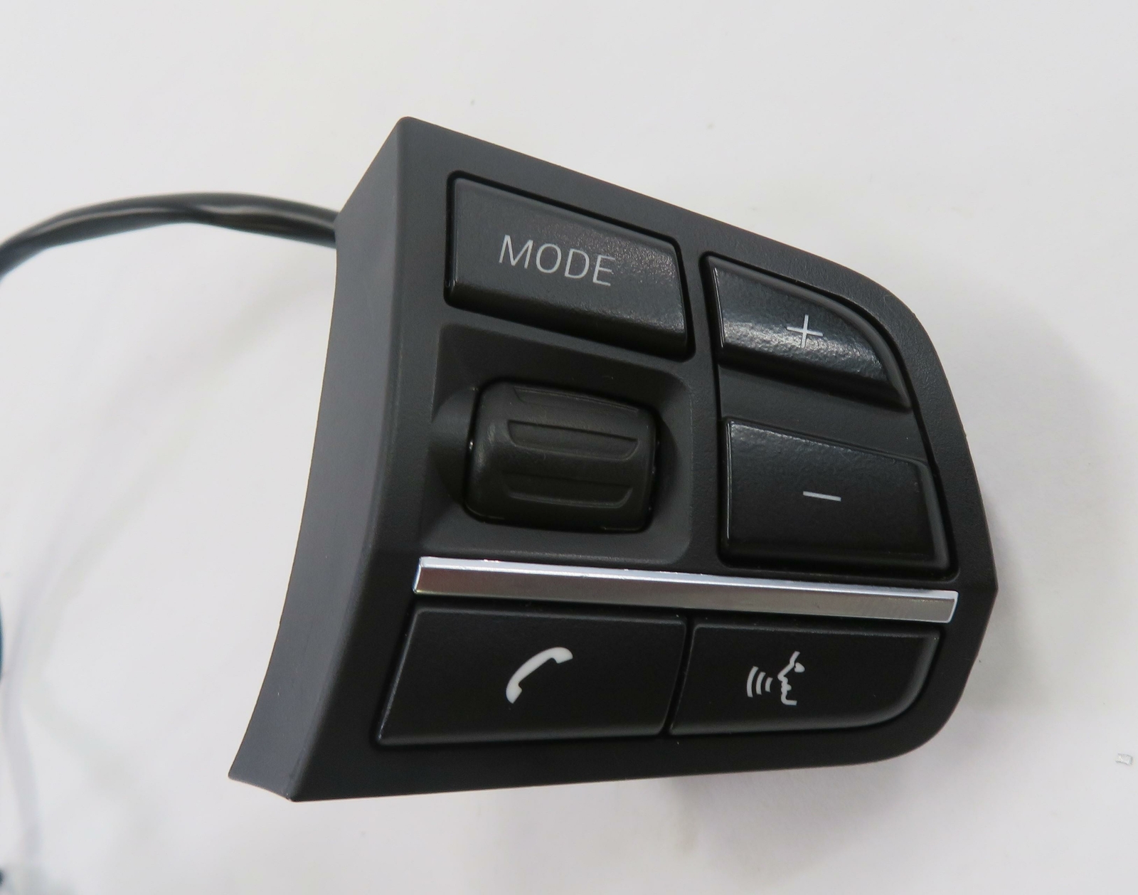 2011 BMW 740i (F01) STEERING SWITCH BUTTON SET — exact item pictured