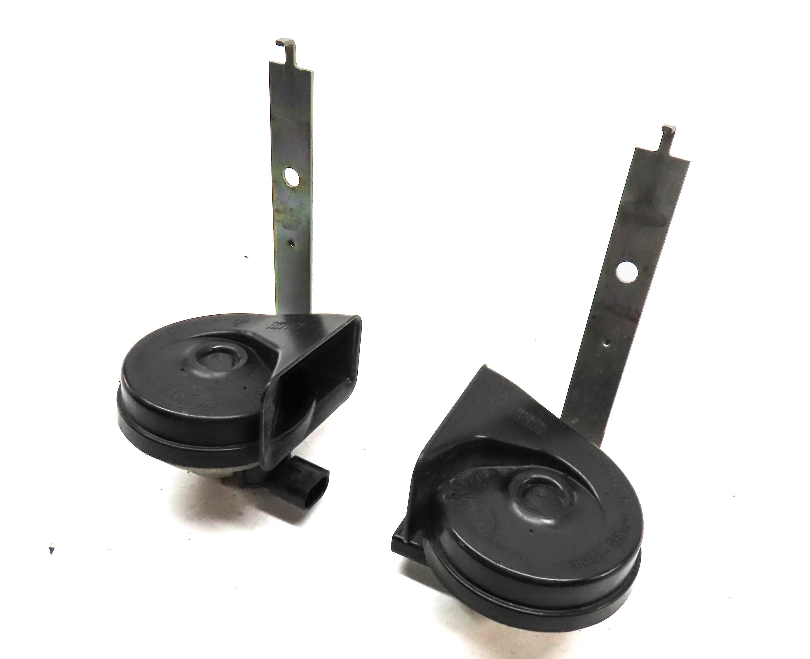 2010-2014 BMW X5 X6 (E70 E71) HIGH & LOW TONE SAFETY HORN SET-2 — exact item pictured