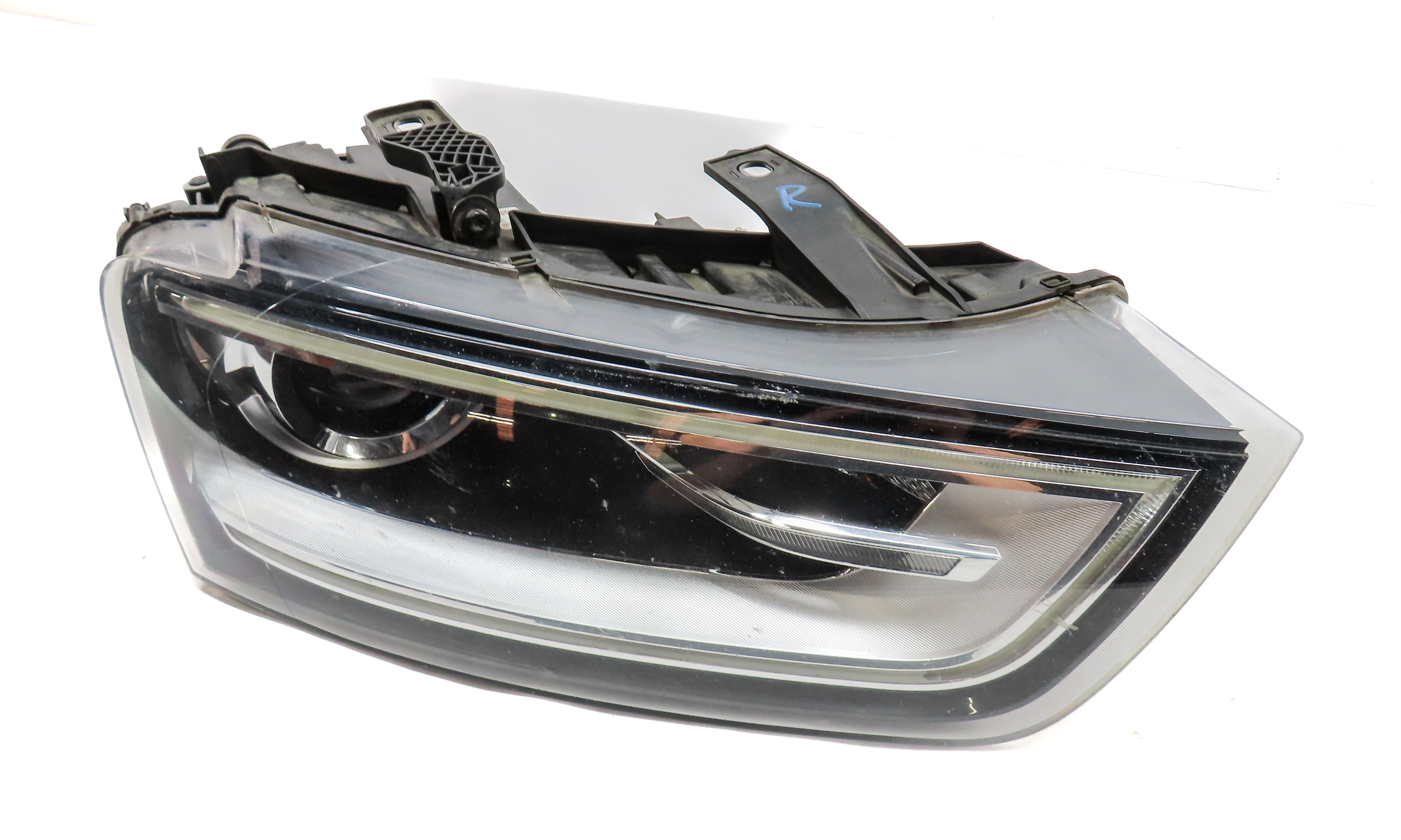 2015 AUDI Q3 (8U) FRONT RIGHT PASSENGER XENON HID HEADLIGHT LIGHT LAMP (NON AFS) — exact item pictured