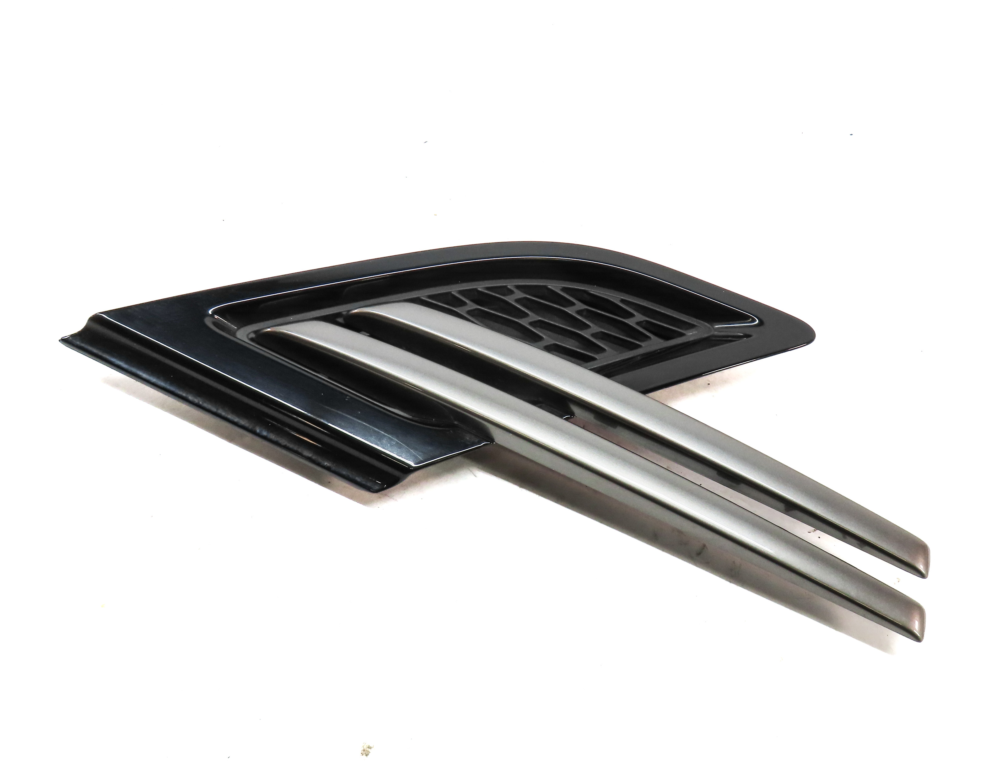 2016 LAND RANGE ROVER SPORT (L494) FRONT RIGHT PASSENGER FENDER GRILLE TRIM — exact item pictured