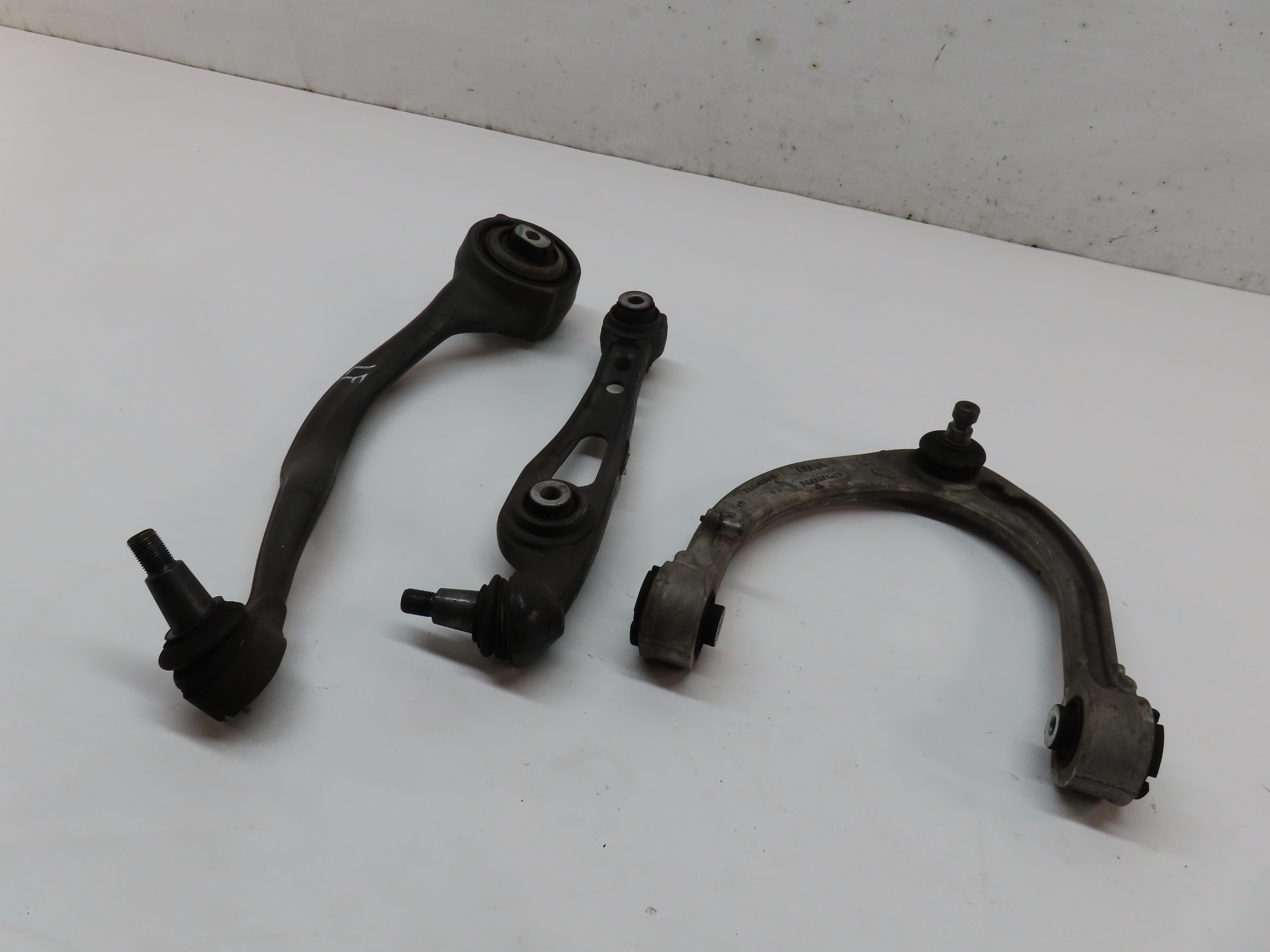 2013-2019 RANGE ROVER (L405) FRONT LEFT DRIVER CONTROL ARM SET — exact item pictured