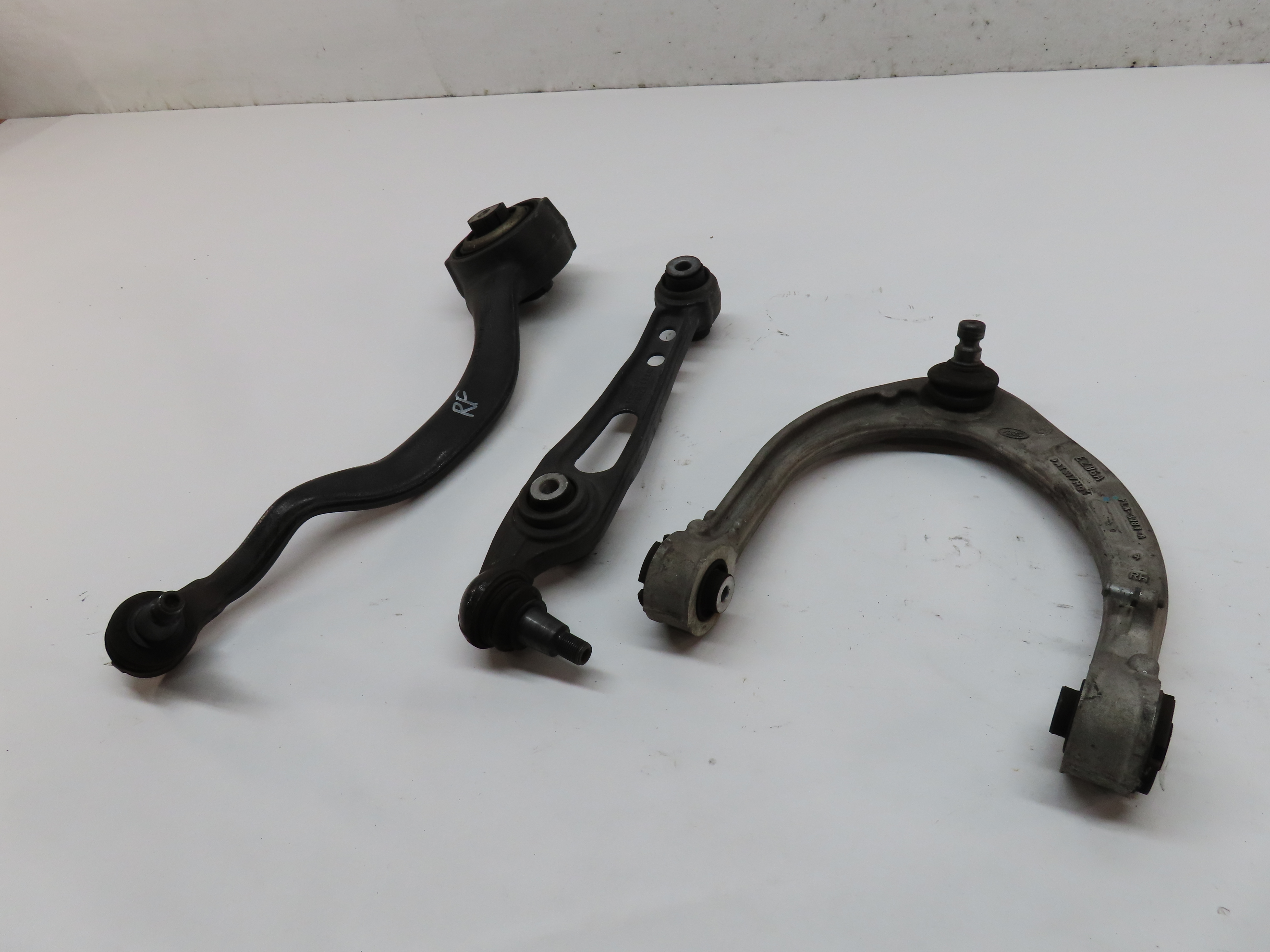 2013-2019 RANGE ROVER (L405) FRONT RIGHT PASSENGER CONTROL ARM SET — exact item pictured