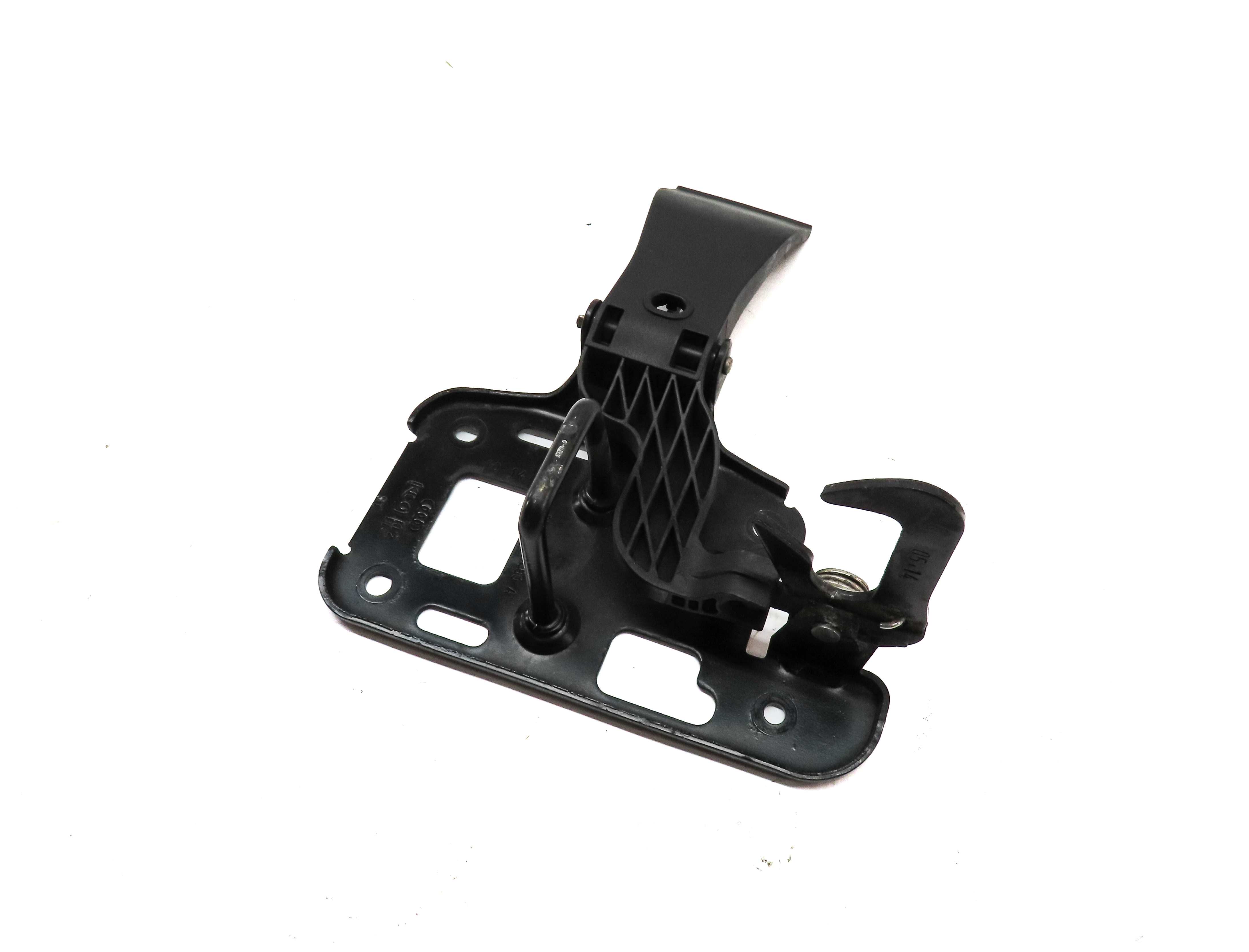 2014 AUDI Q5 (B8 8R) FRONT HOOD BONNET LID SAFETY LATCH HOOK RELEASE HANDLE — exact item pictured