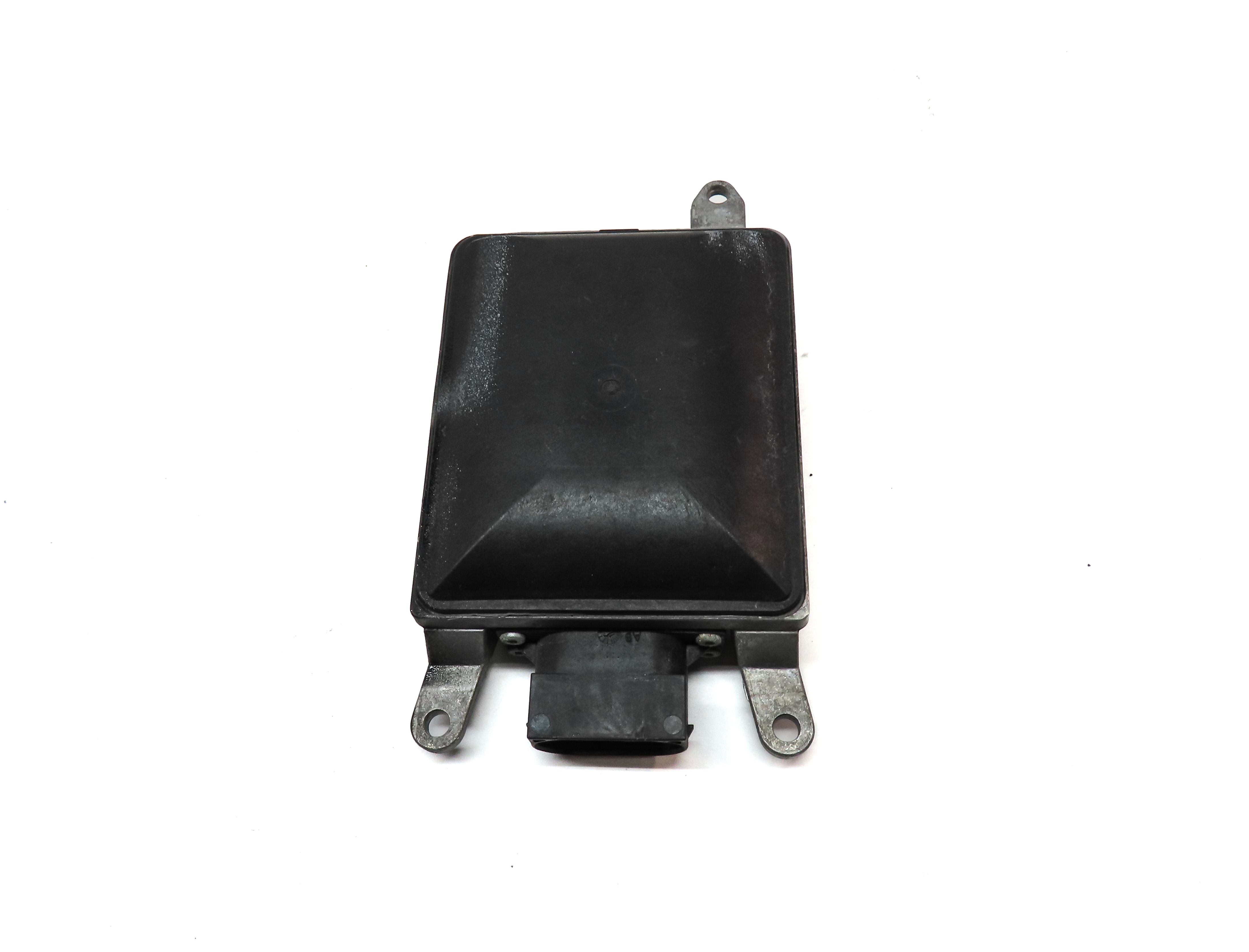 13-18 PORSCHE / AUDI - A4 A5 Q5 S4 S5 CAYENNE MACAN BLIND SPOT MODULE (MASTER) — exact item pictured